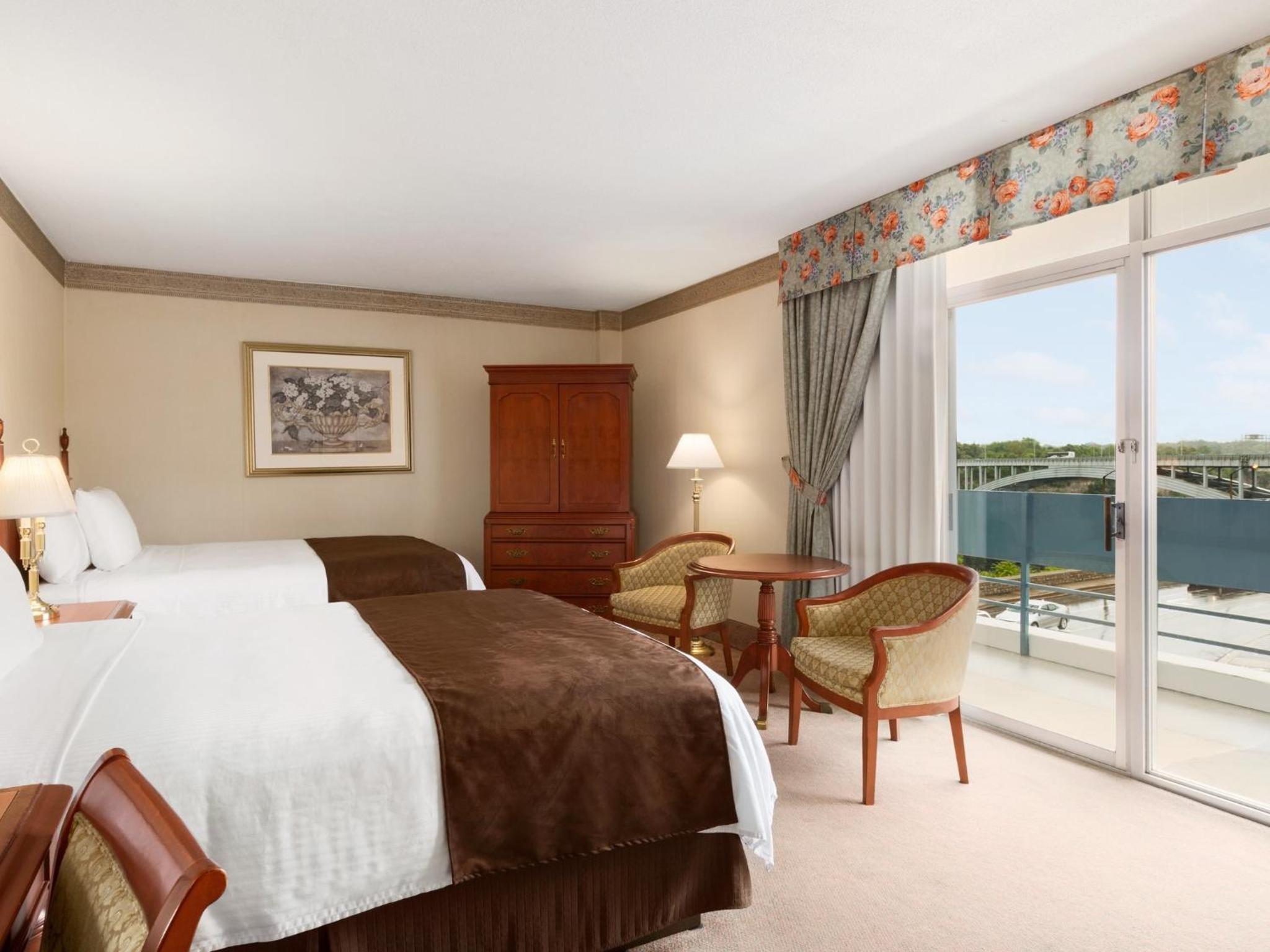 Queen Room with Two Queen Beds - River Side - Non-Smoking - Photo 1