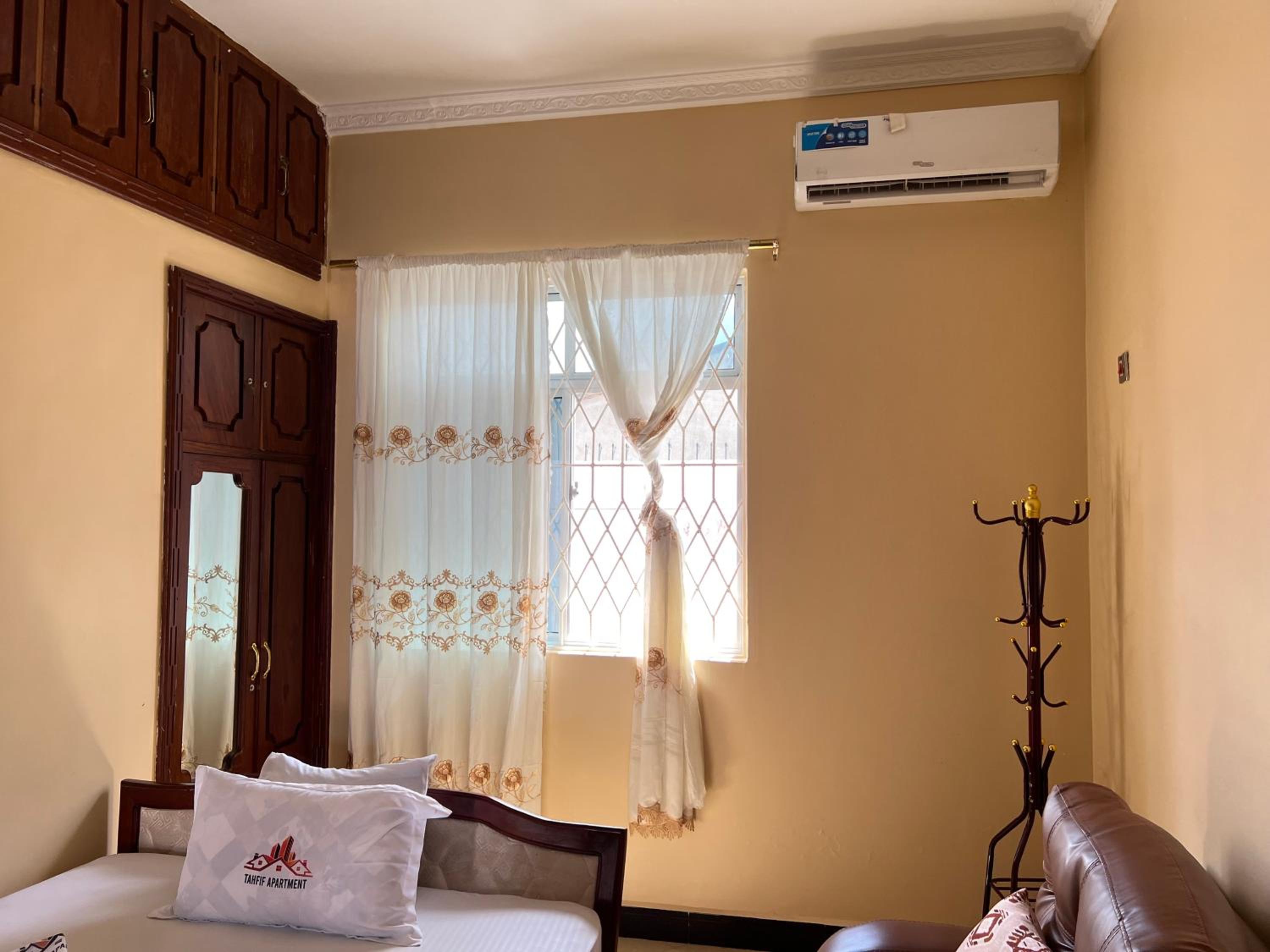 Deluxe Single Room photo 3