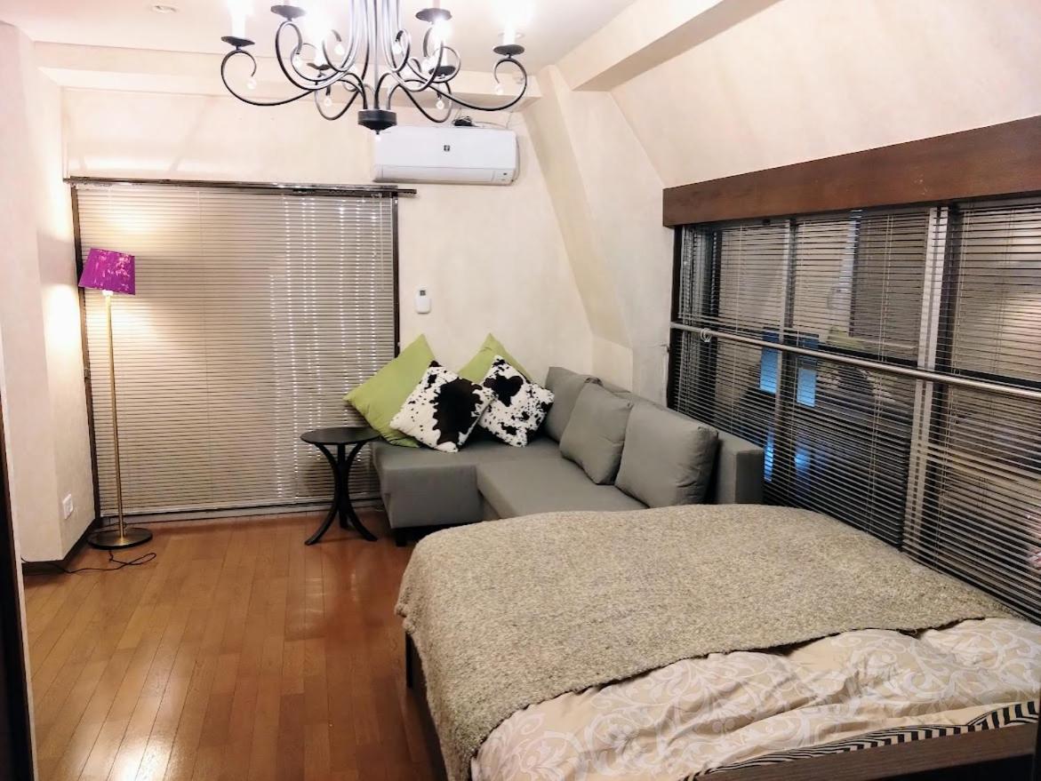 Three-Bedroom Apartment photo 2