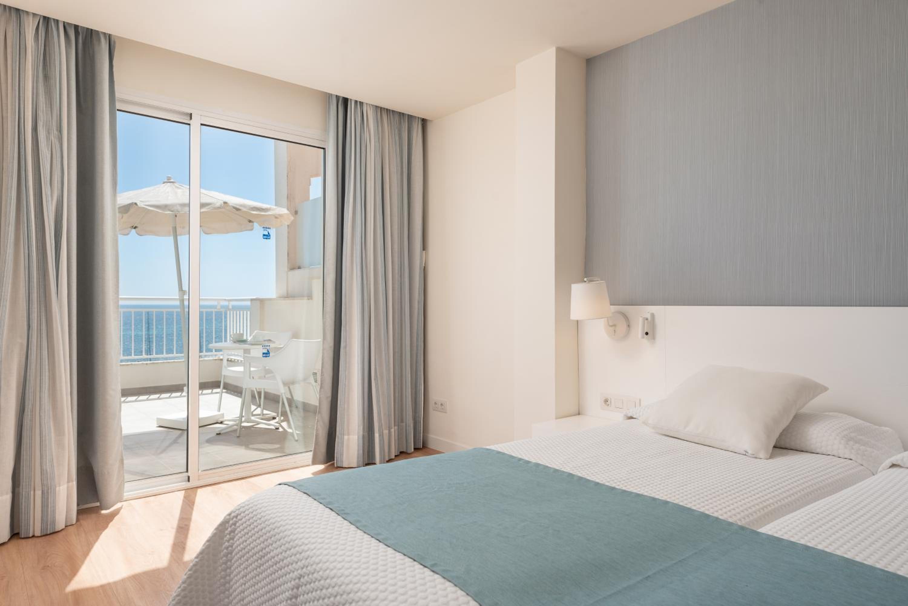 Habitación Doble o Twin Superior con Vista al Mar y Terraza Habitación Doble o Twin Superior con Vista al Mar y Terraza