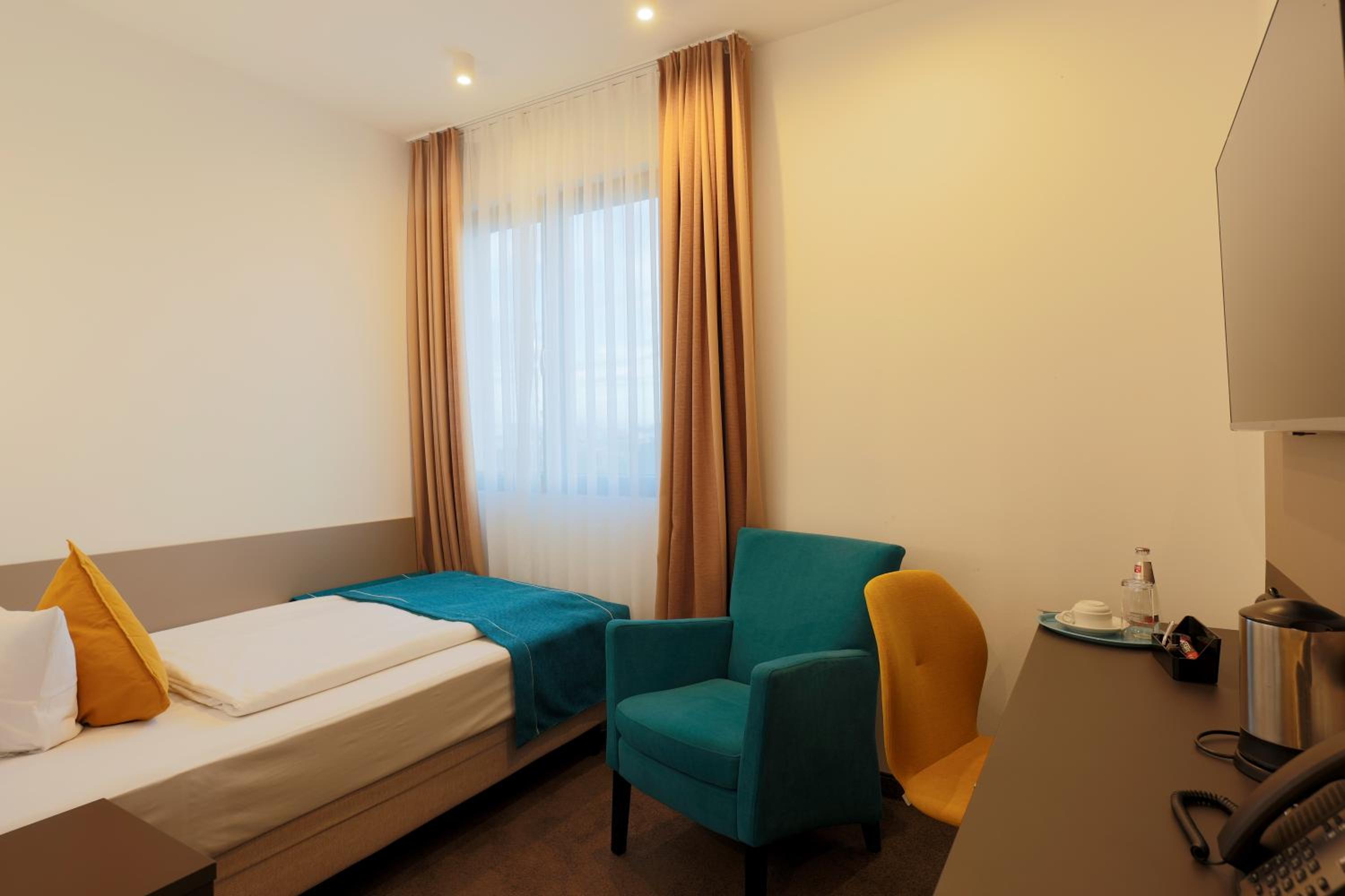 Standard Single Room