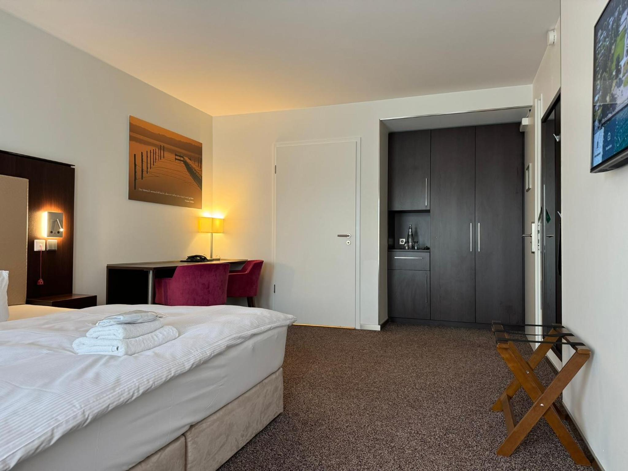 Double Room - Disability Access - Photo 3