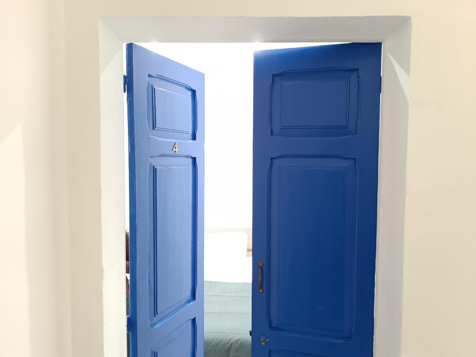 Double Or Twin Room With Private Bathroom photo 2