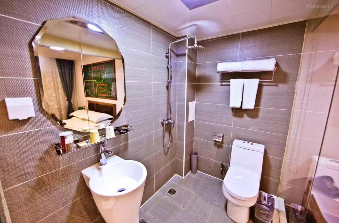 Standard Double Room photo 2