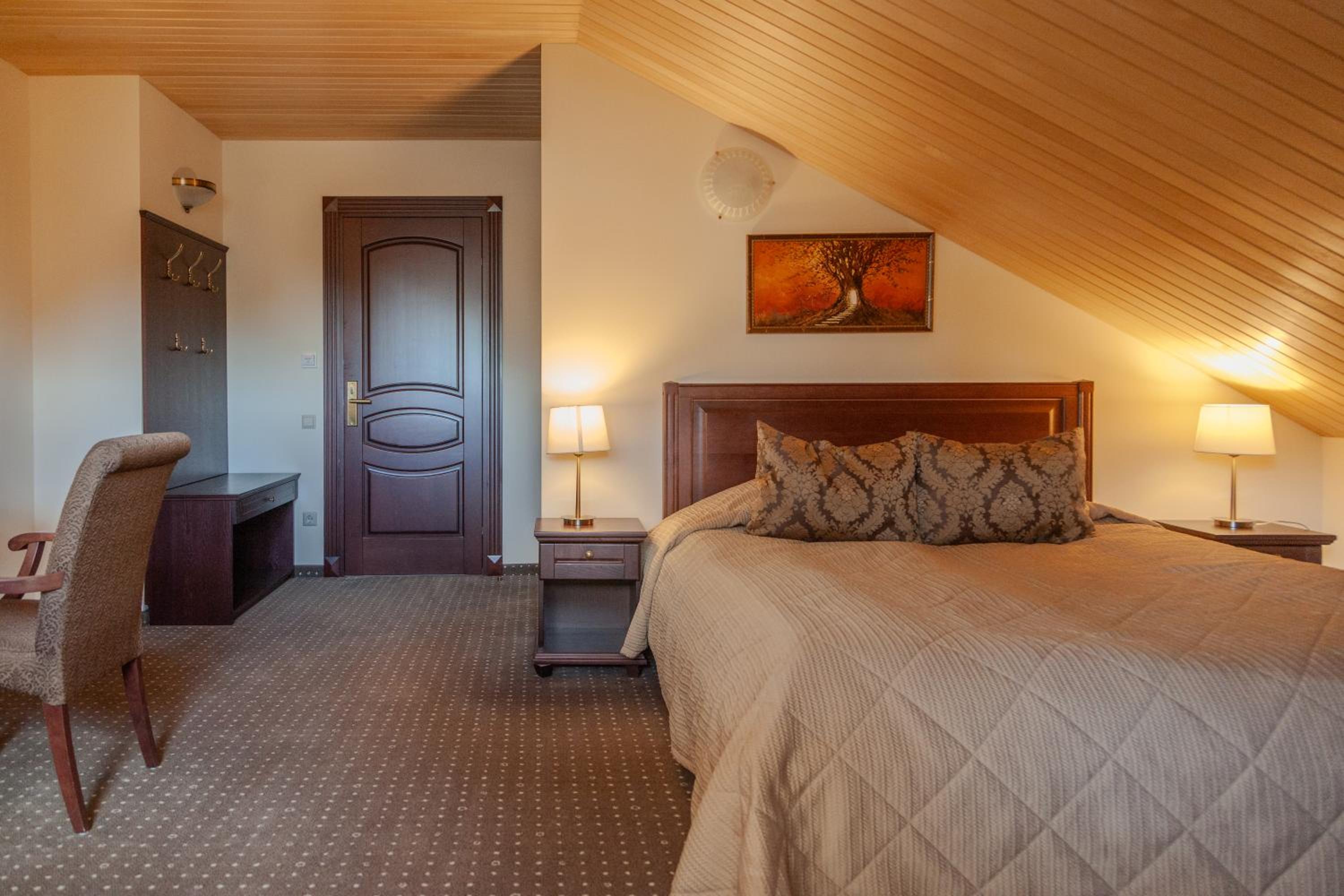 Superior Double Room - Attic with SPA Access - Photo 1