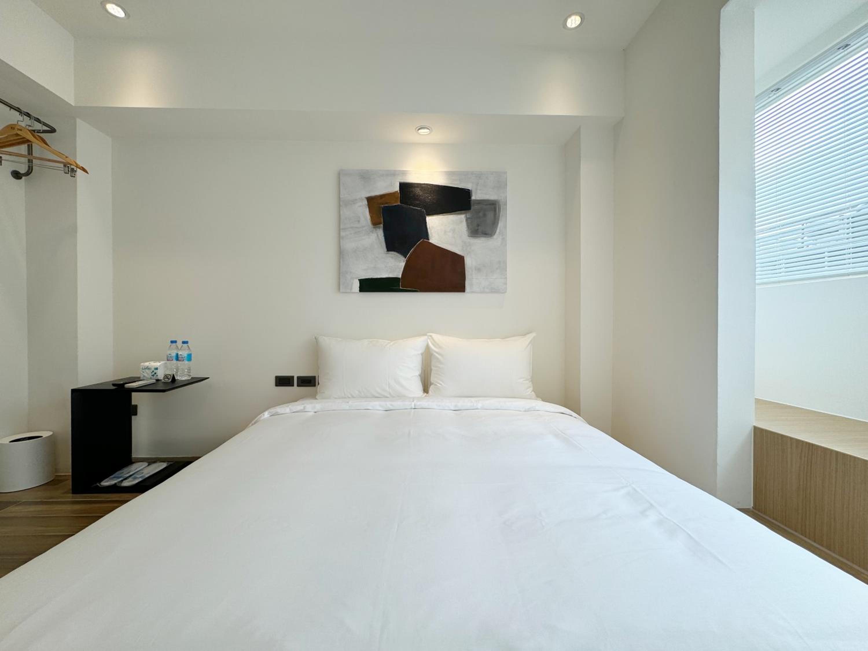 Standard Double Room - Photo 3