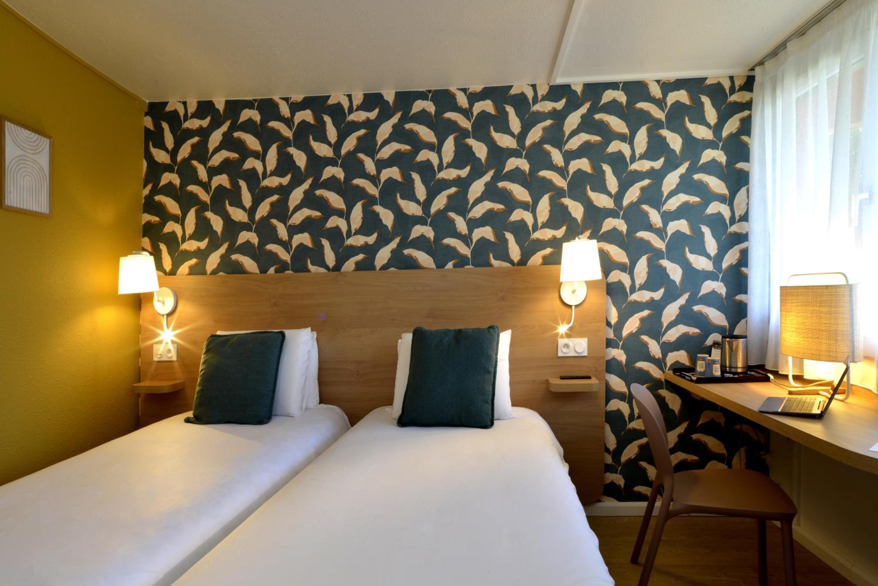 Twin Room - Photo 5