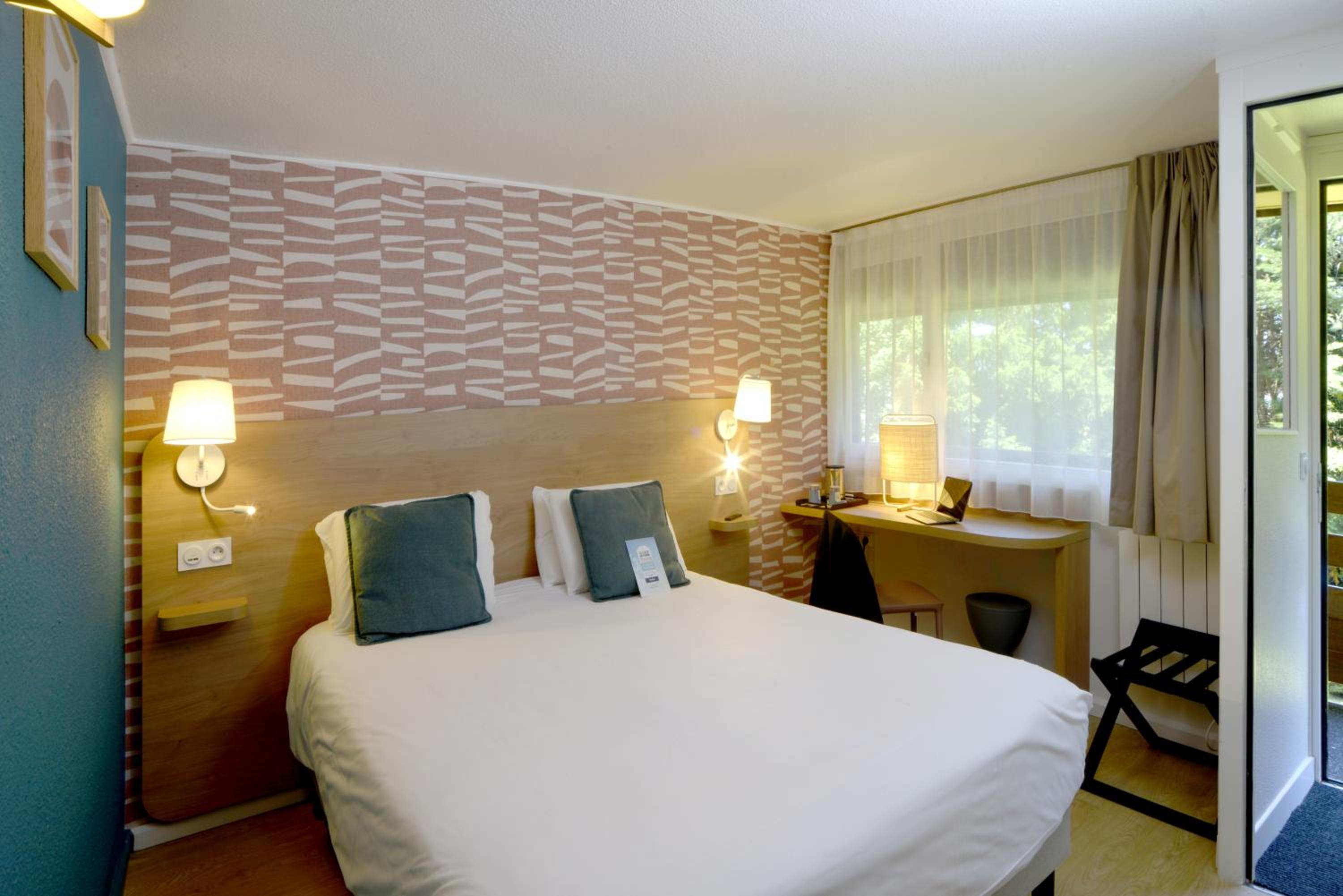 Double Room - Photo 13