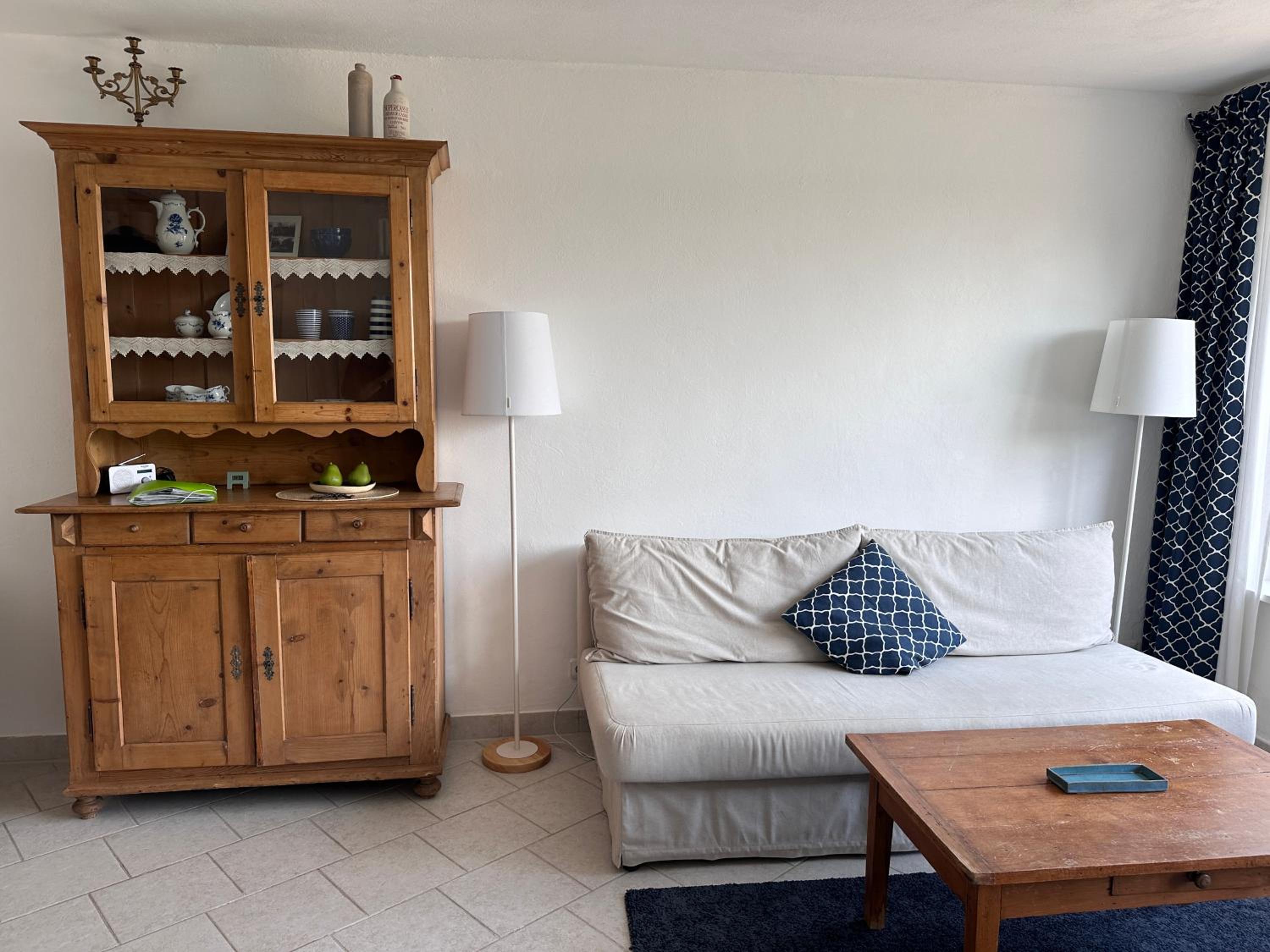 Apartment with Lake View photo 2
