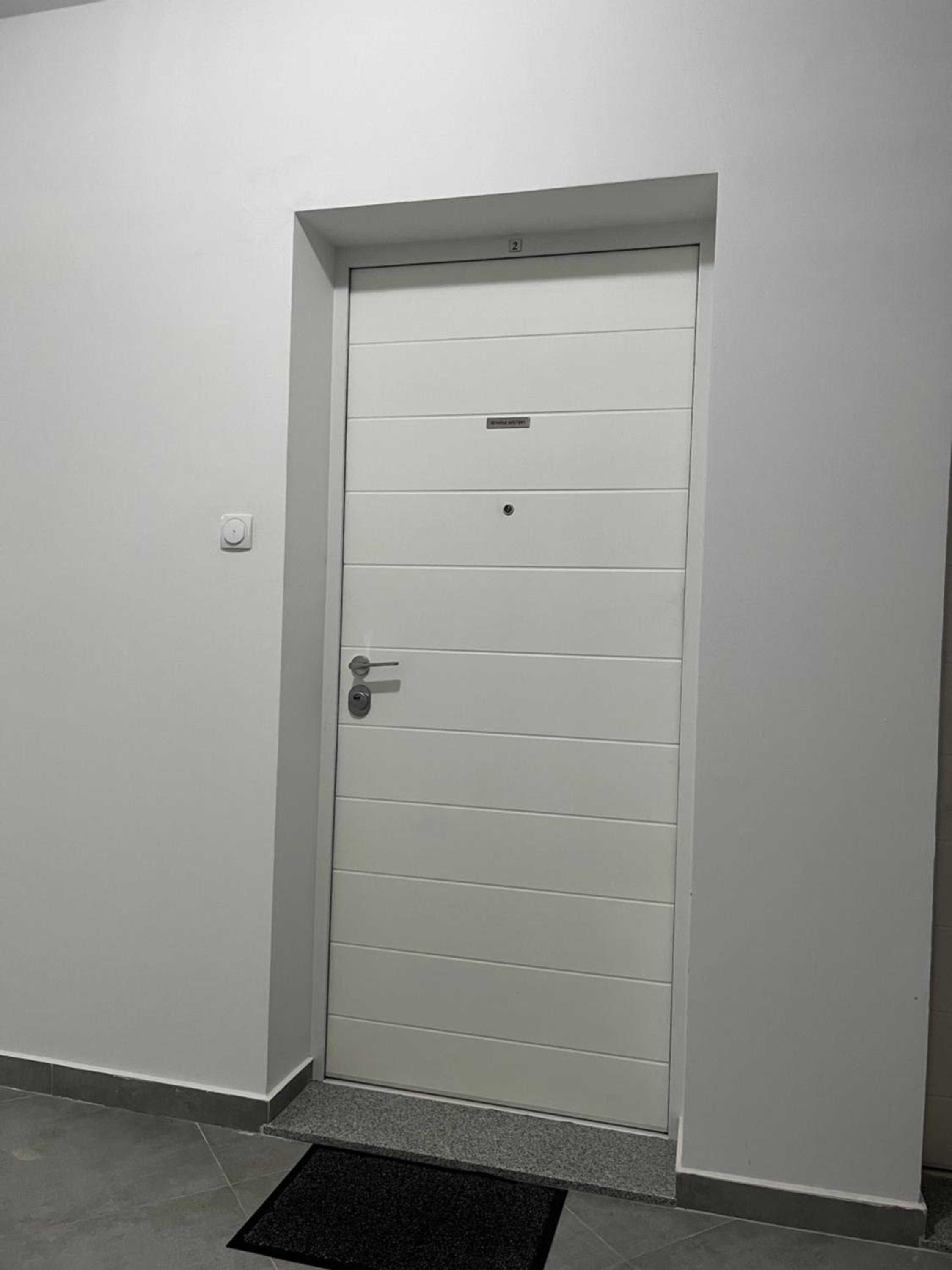 Studio Apartment photo 3