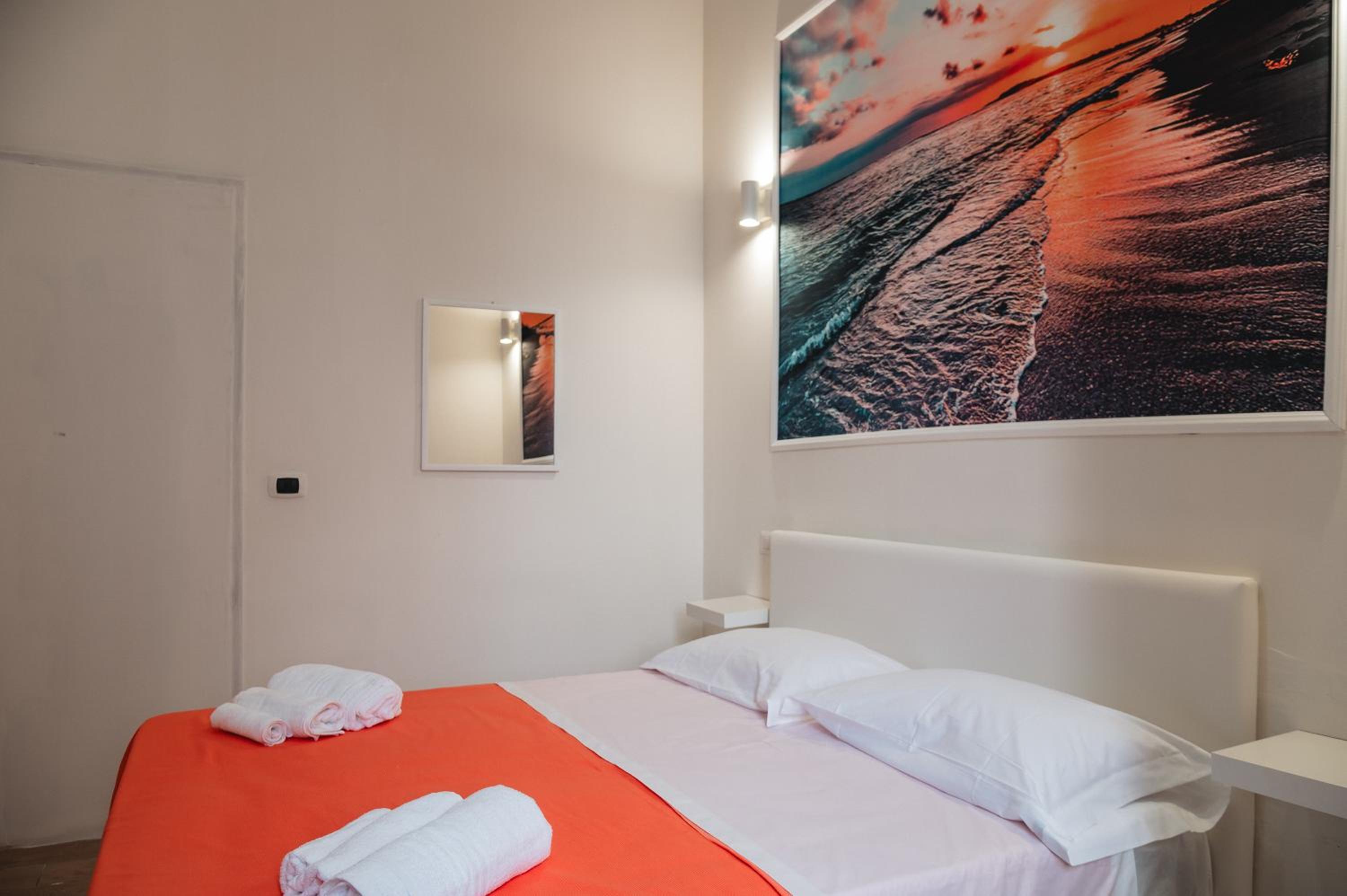 Economy Double Room photo 2