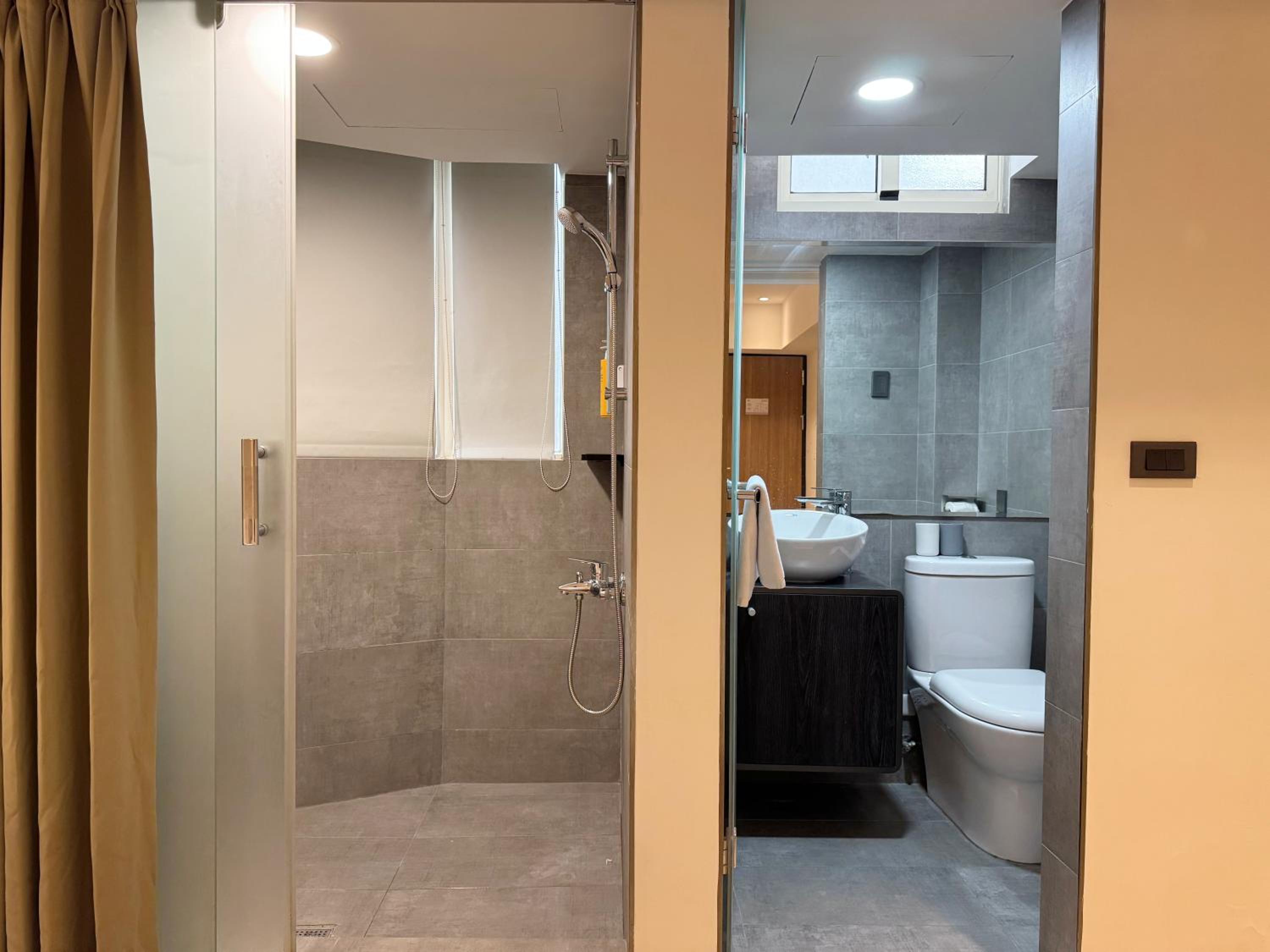 Deluxe Triple Room - Photo 9