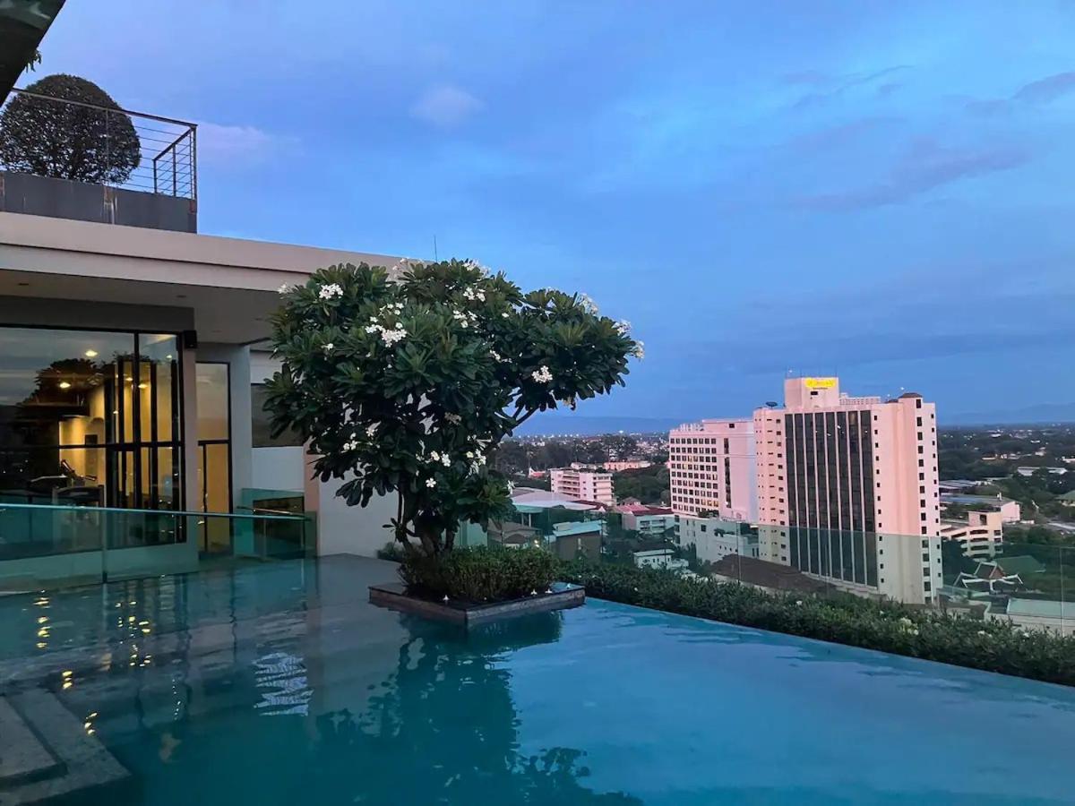 Apartment with Pool View  - Photo 13