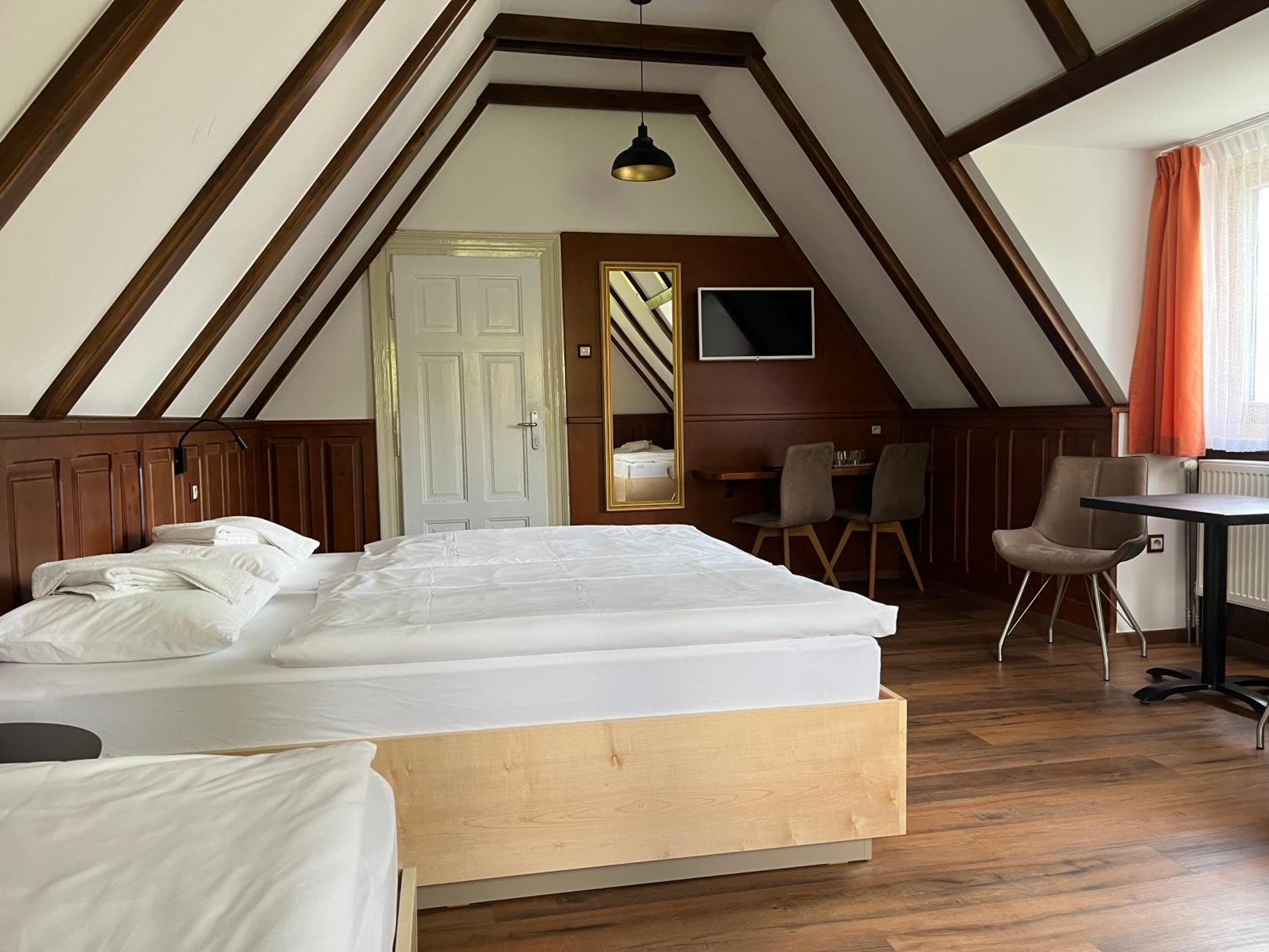Family Room (Historical Building) photo 2