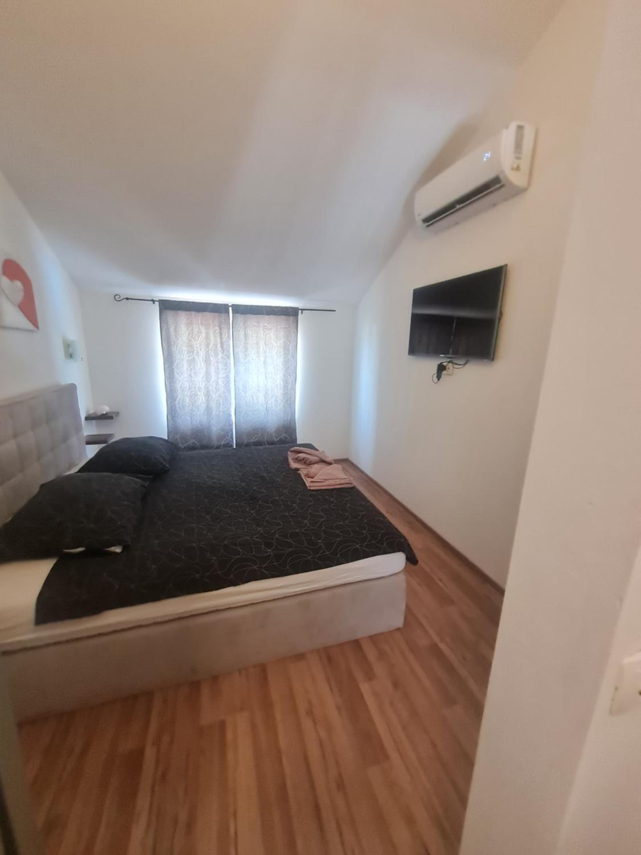 Apartment - Photo 5