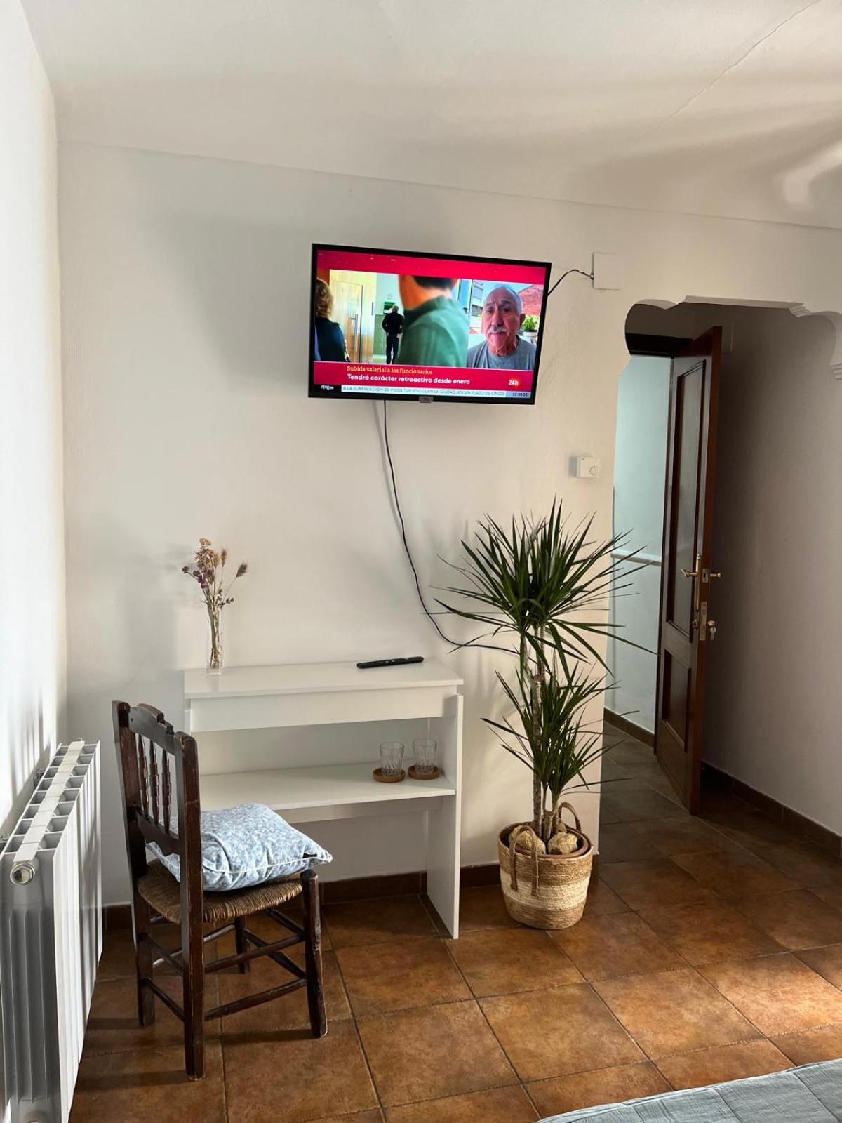 Triple Room with Terrace photo 3