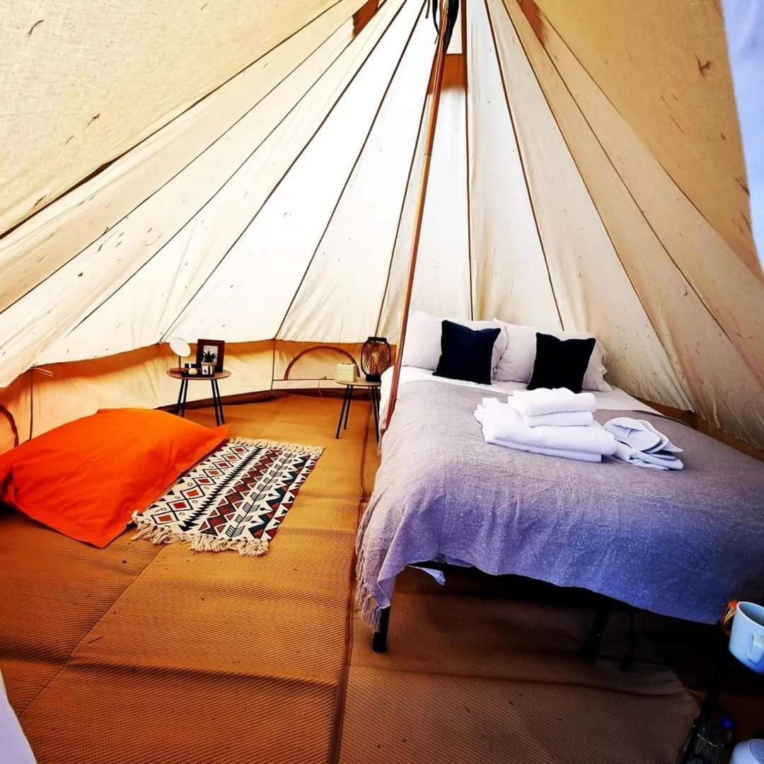 Tent - Photo 1