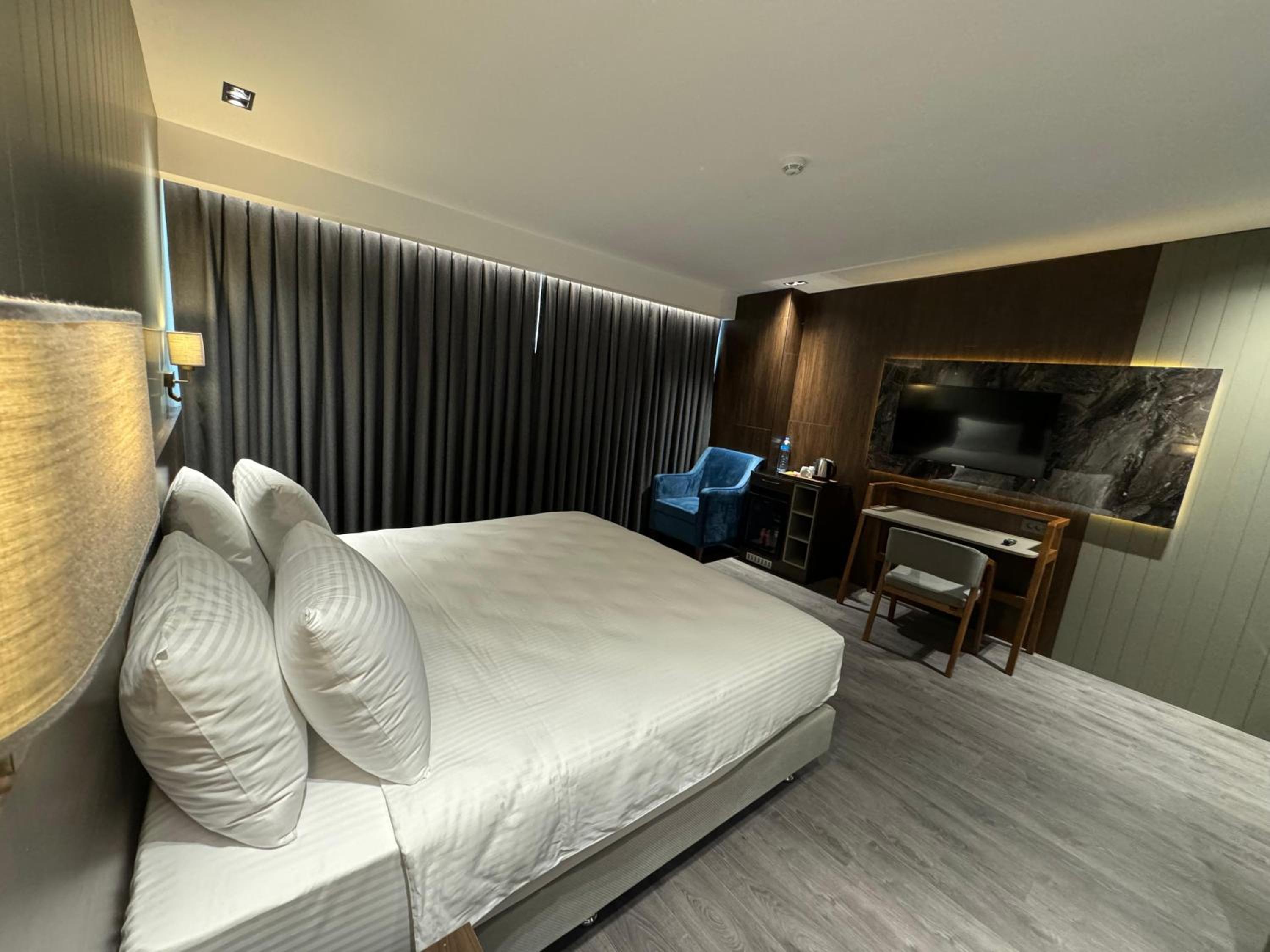 Deluxe Single Room photo 3