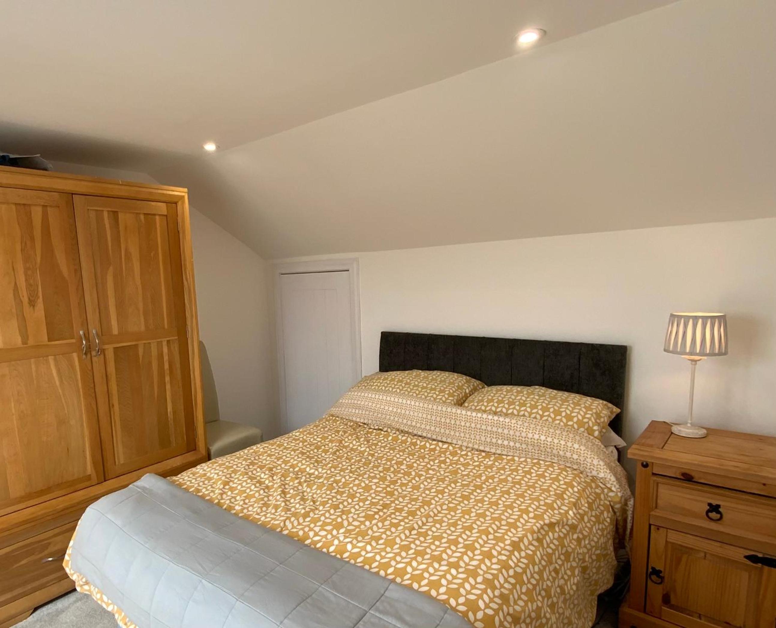 Two-Bedroom House photo 3