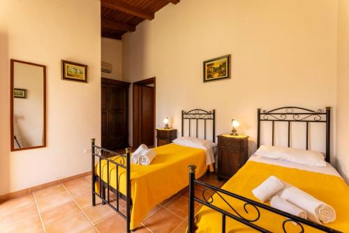 Double or Twin Room photo 3