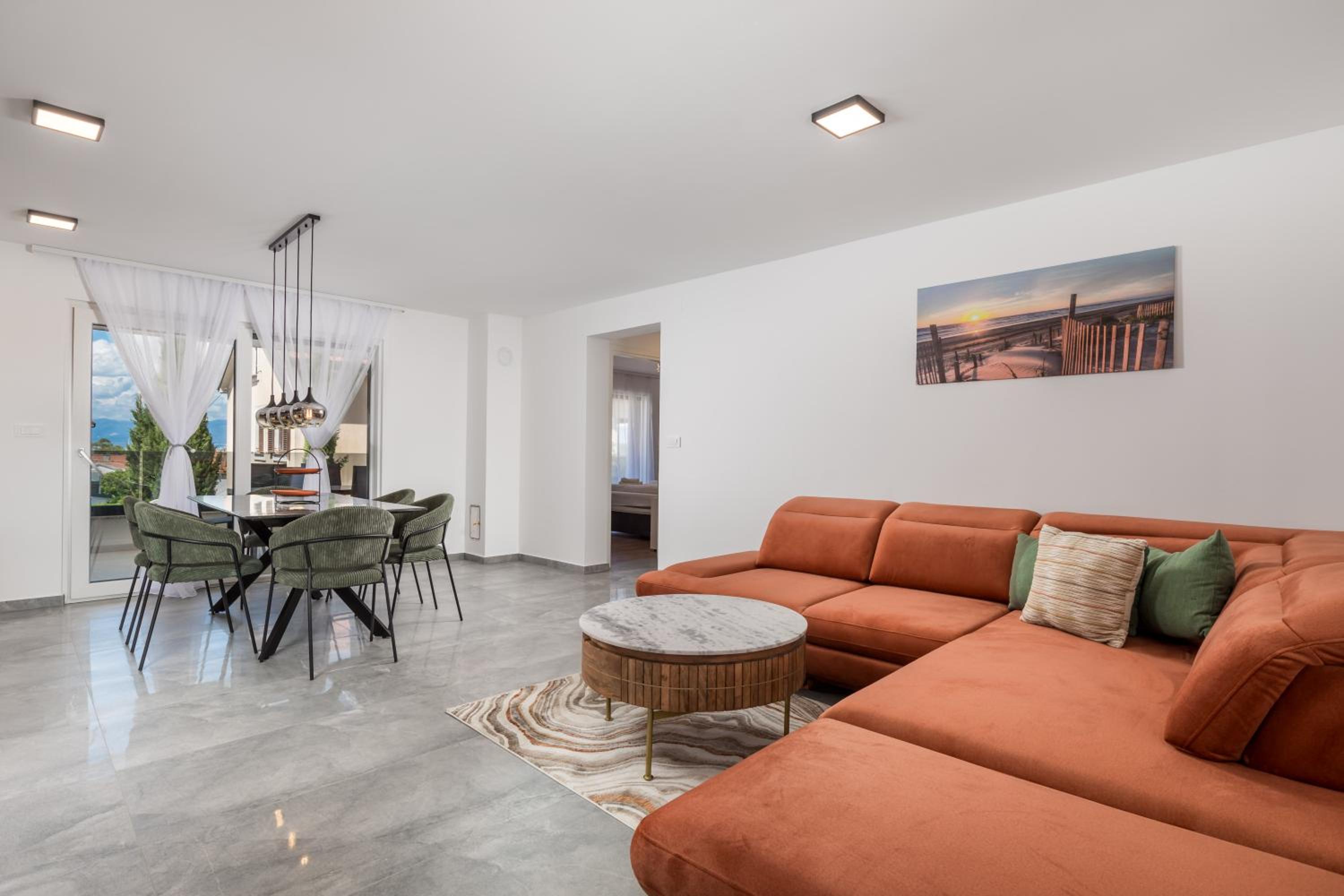 Two-Bedroom Deluxe Apartment With Balcony photo 1