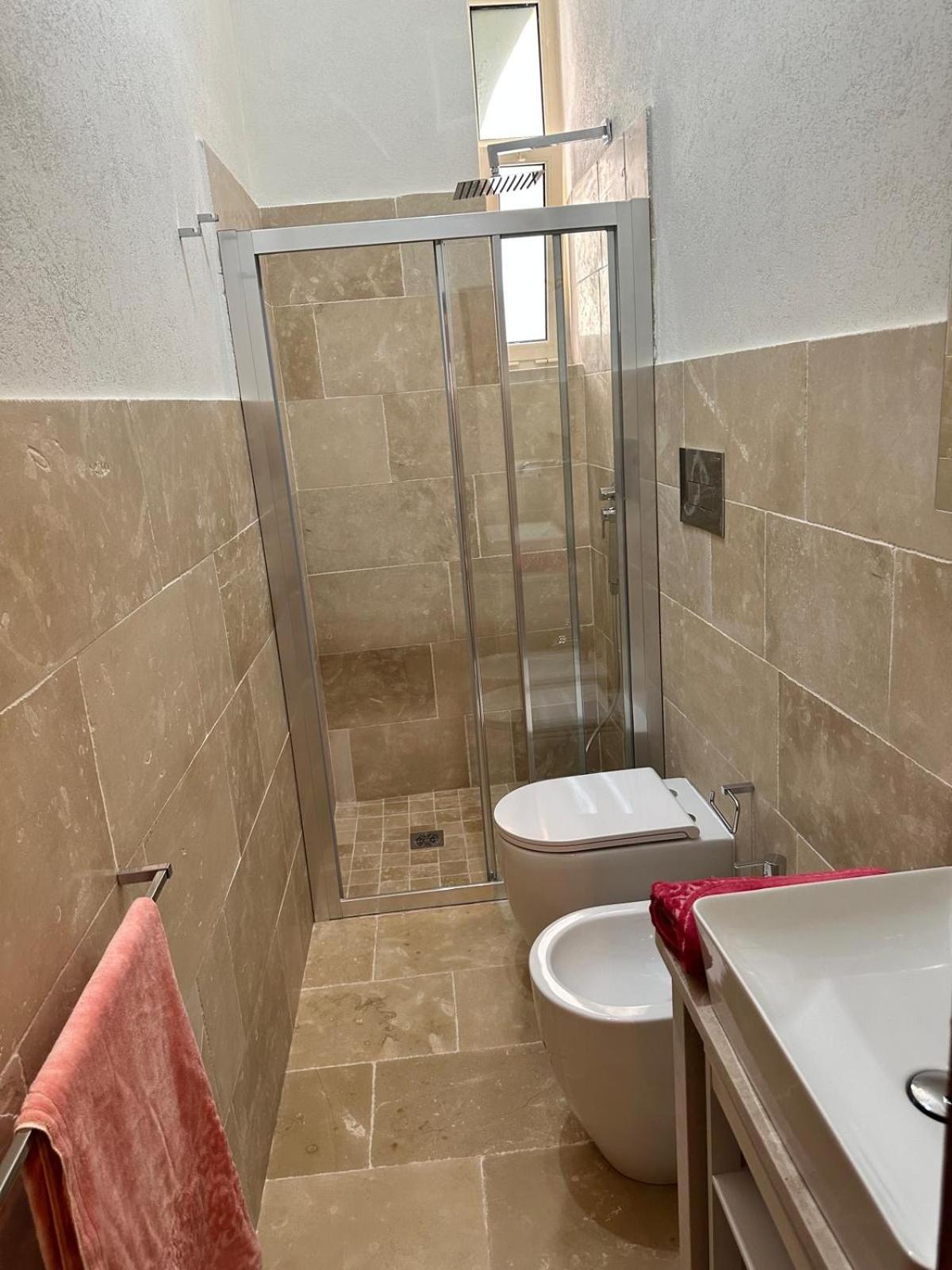 Deluxe Room (2 Adults + 1 Child) photo 1