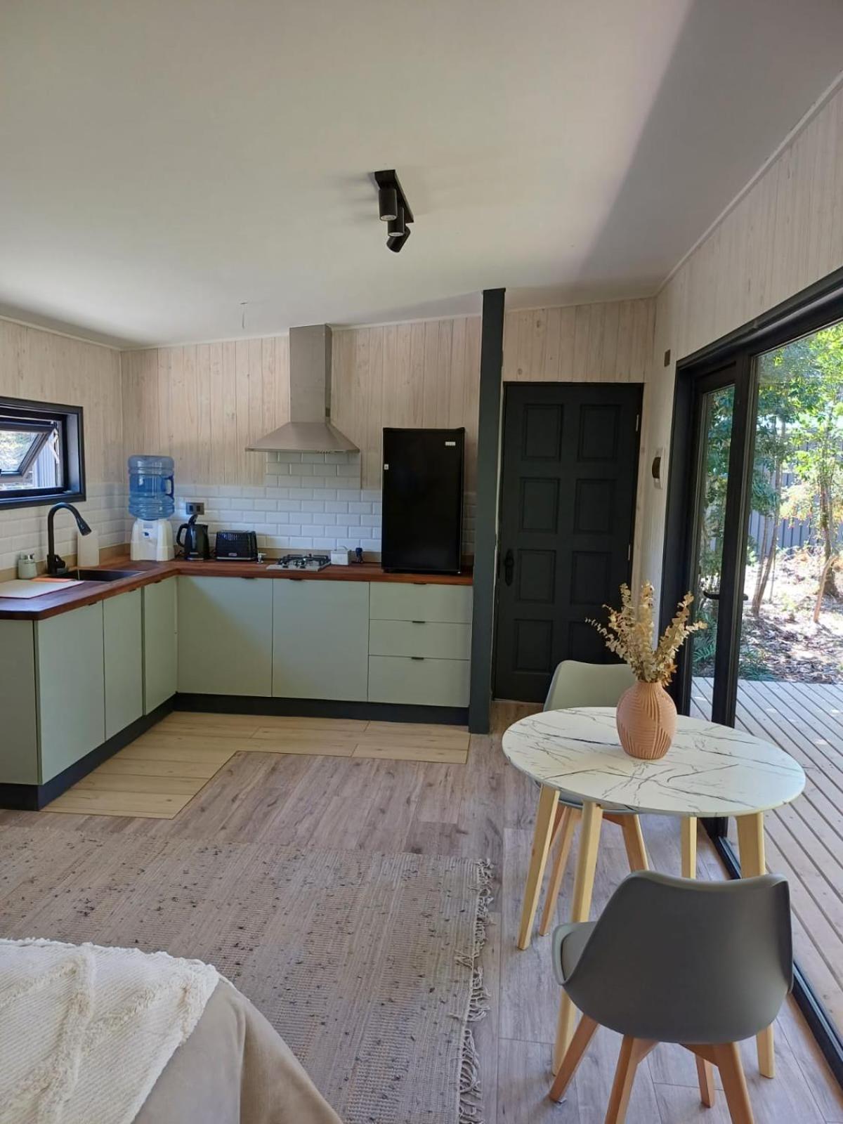 One-Bedroom House photo 1
