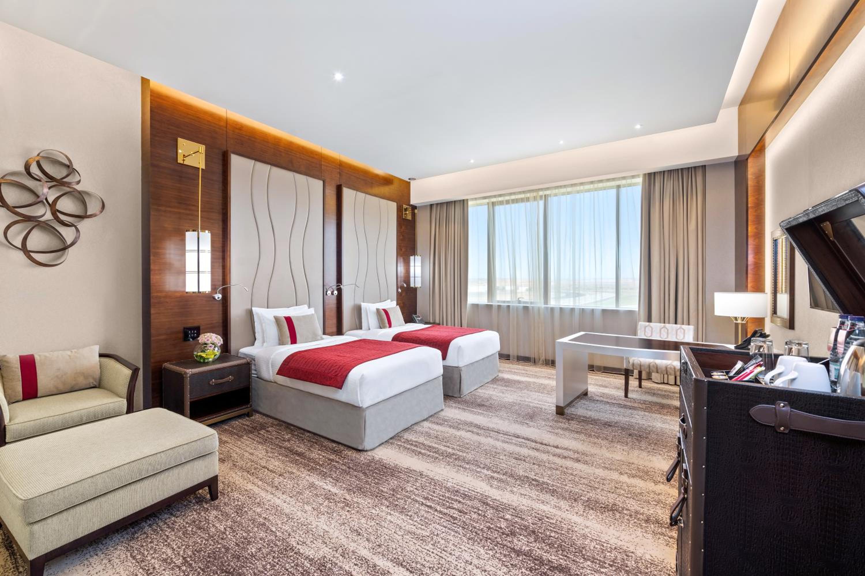 Executive Room with Twin Bed - Photo 1