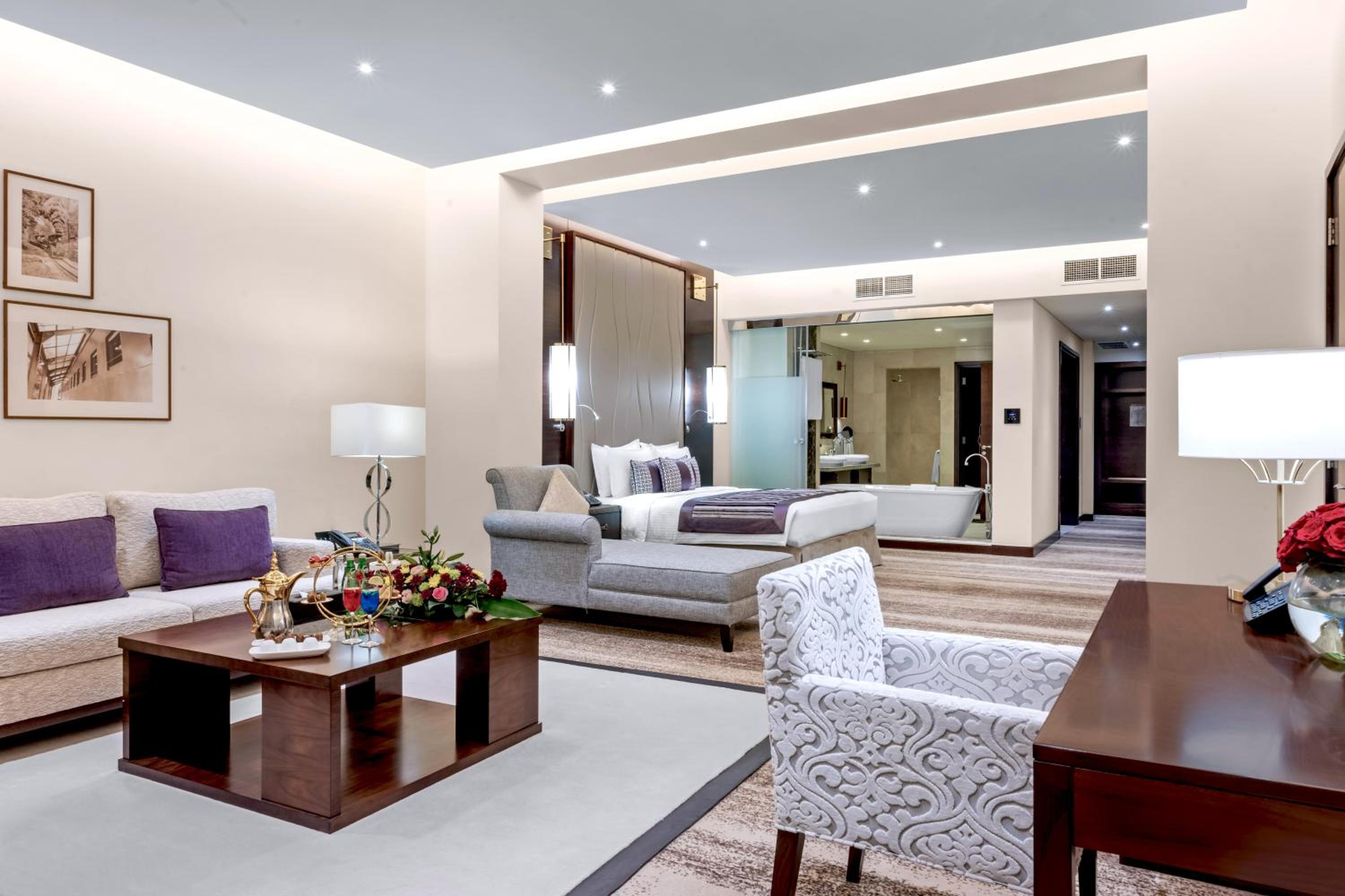 Presidential Suite thumbnail 6
