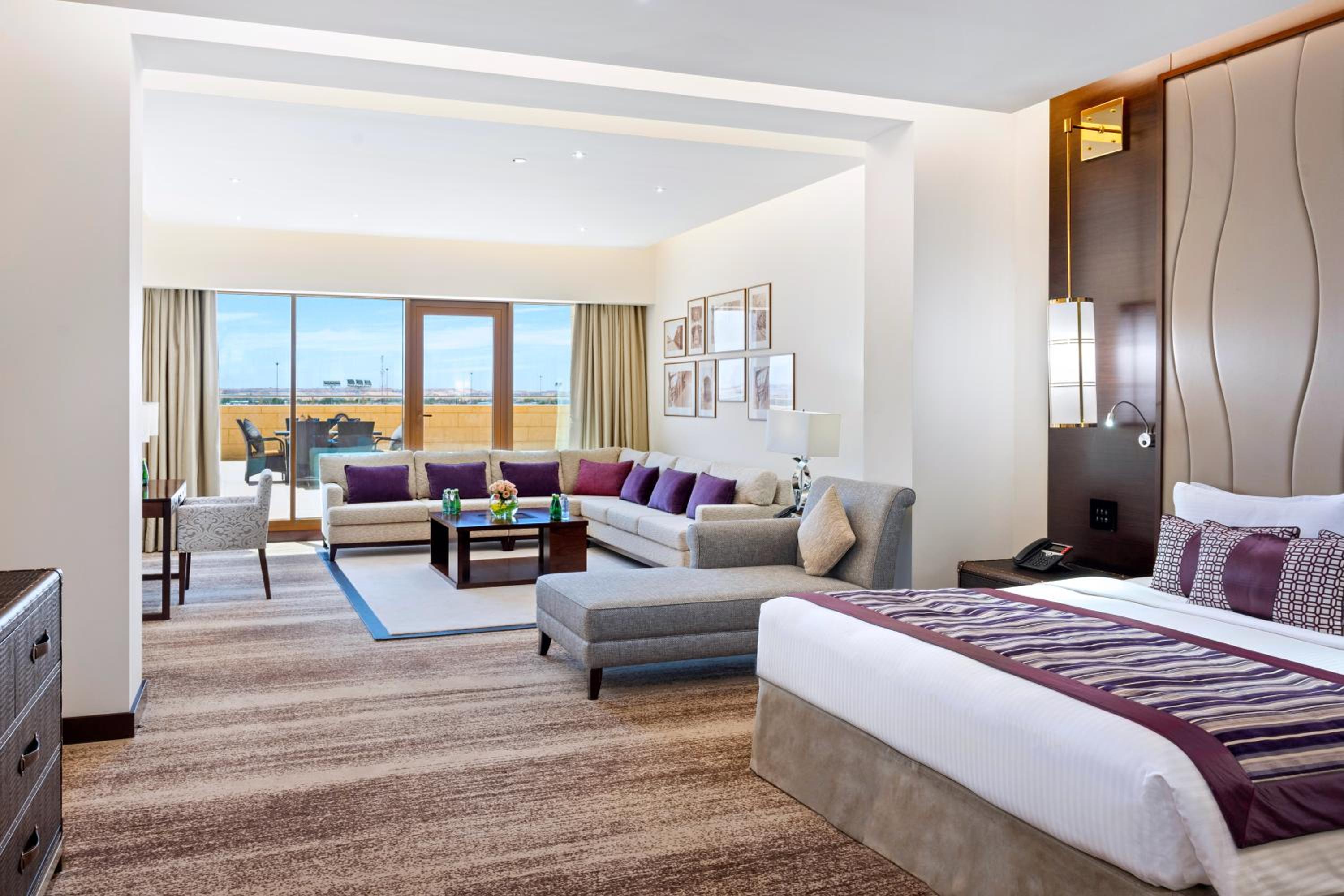 Presidential Suite thumbnail 5