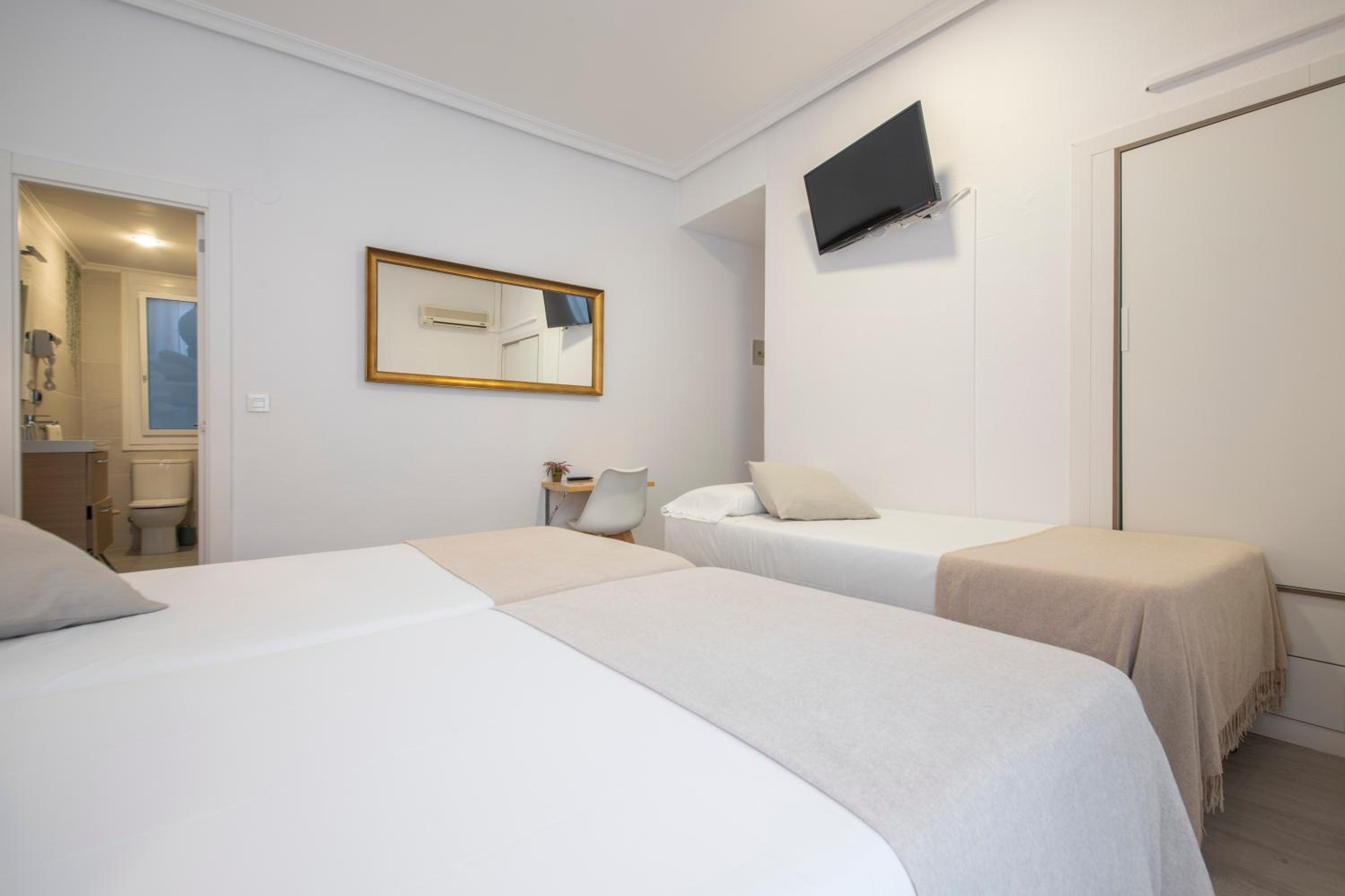 Triple Room photo 3
