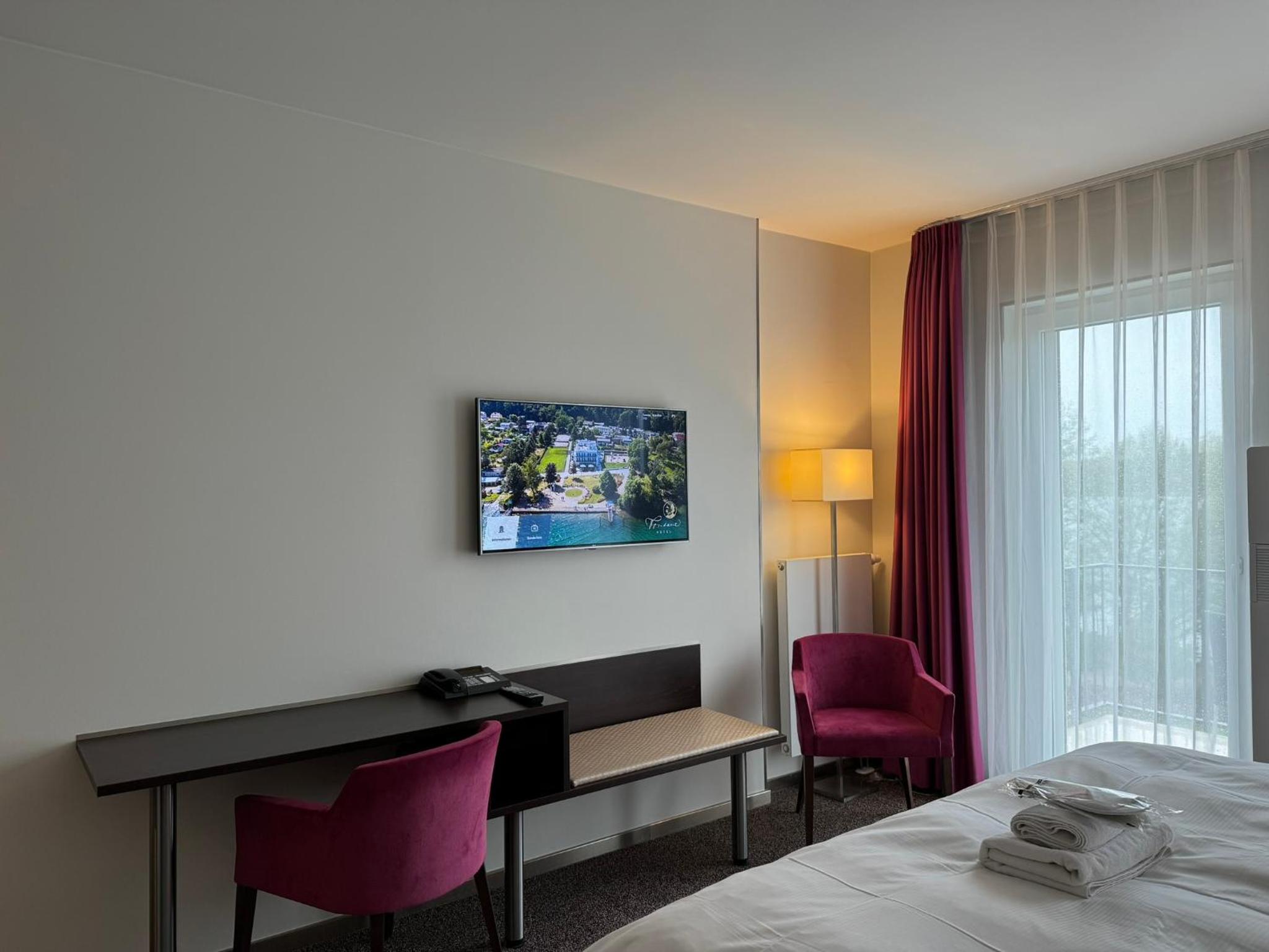 Deluxe Double Room with Balcony and Sea View - Photo 1