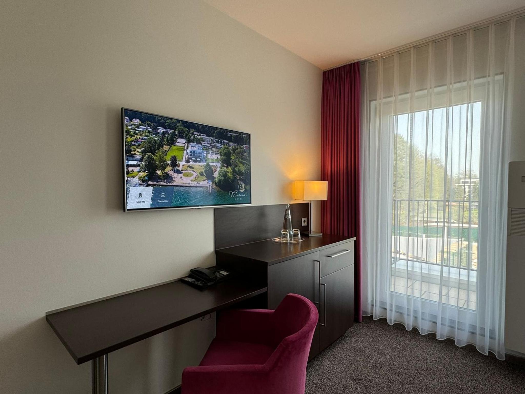 Double Room with Balcony - Photo 3