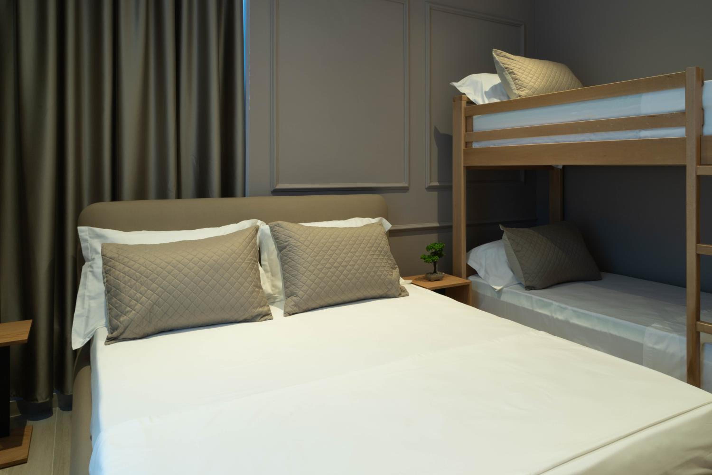 One-Bedroom Apartment