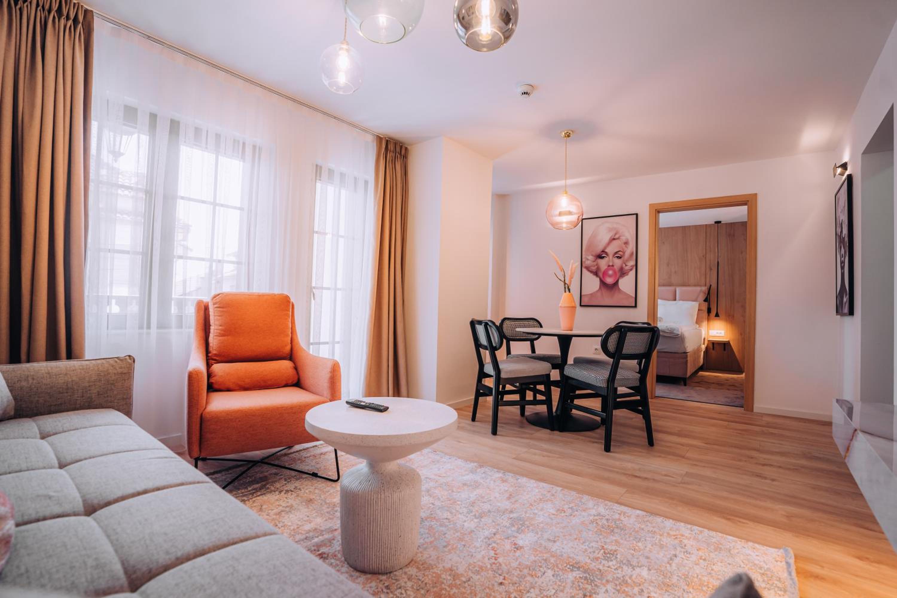 Apartment with City View