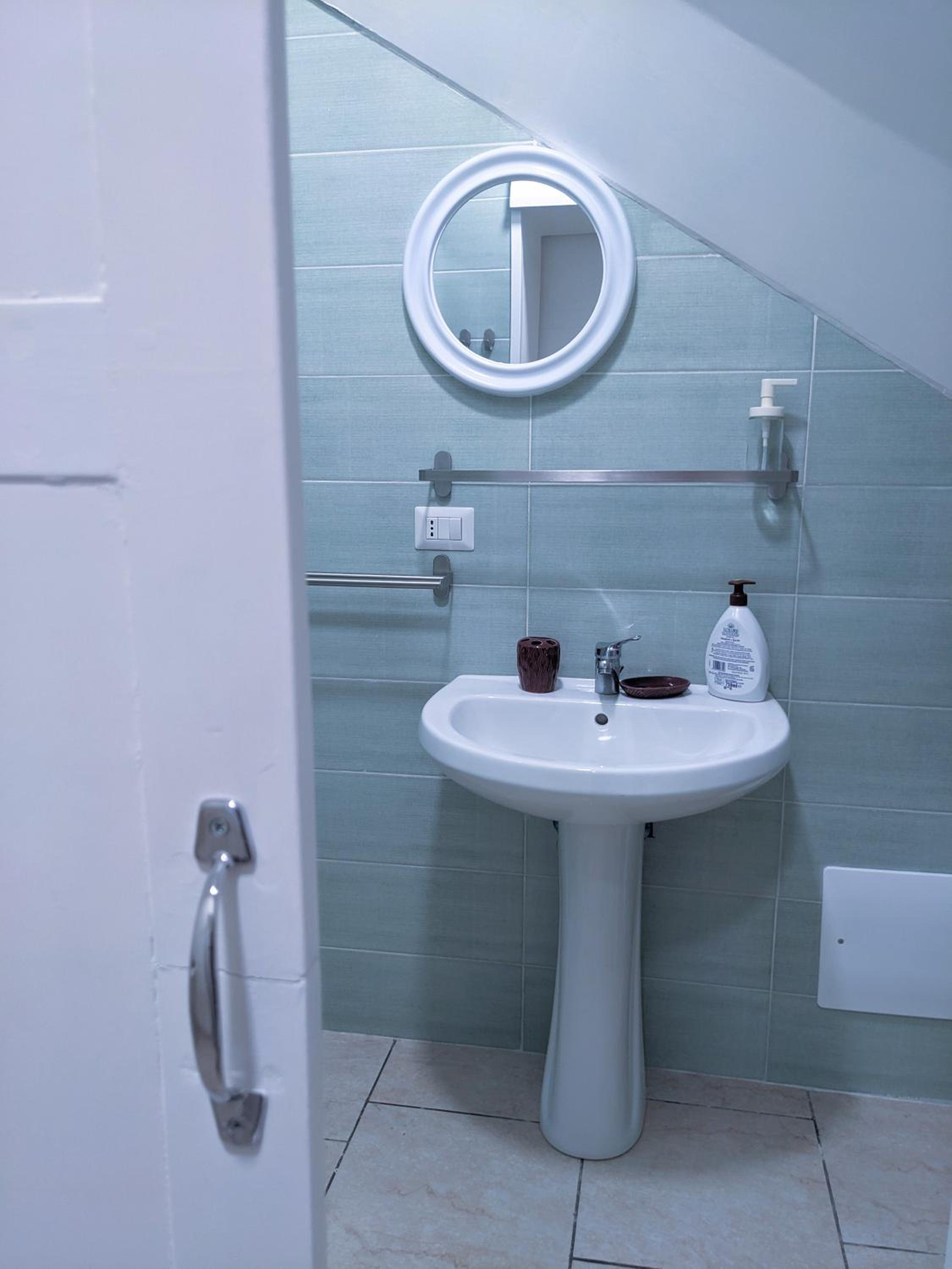 Double Room With Private Bathroom photo 2