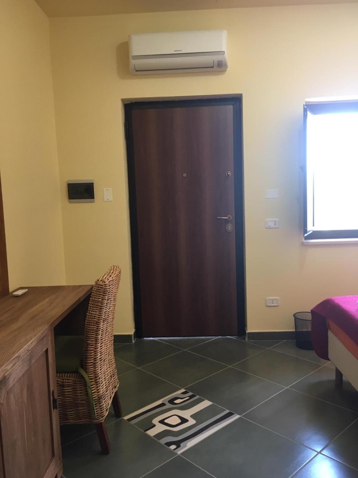 Classic Triple Room photo 2