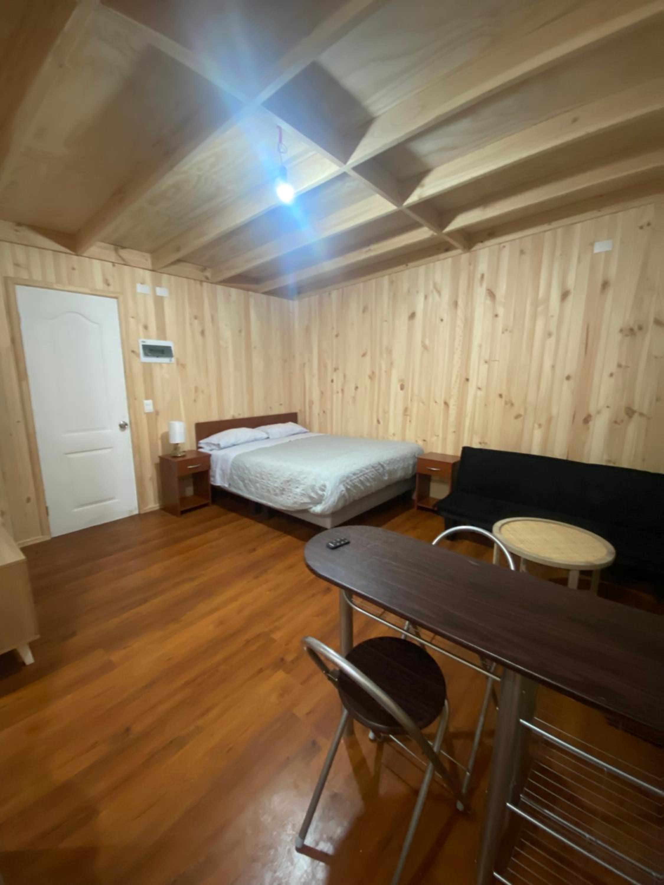 One-Bedroom House photo 1