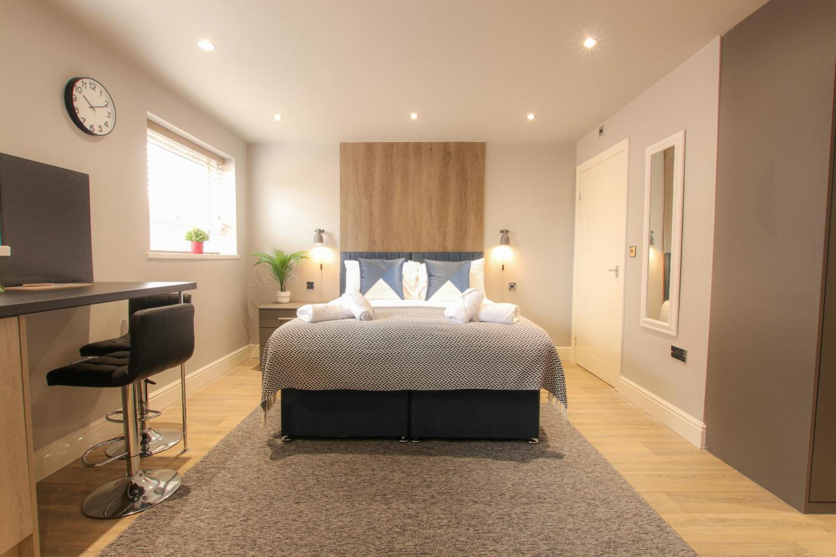 Standard King Room