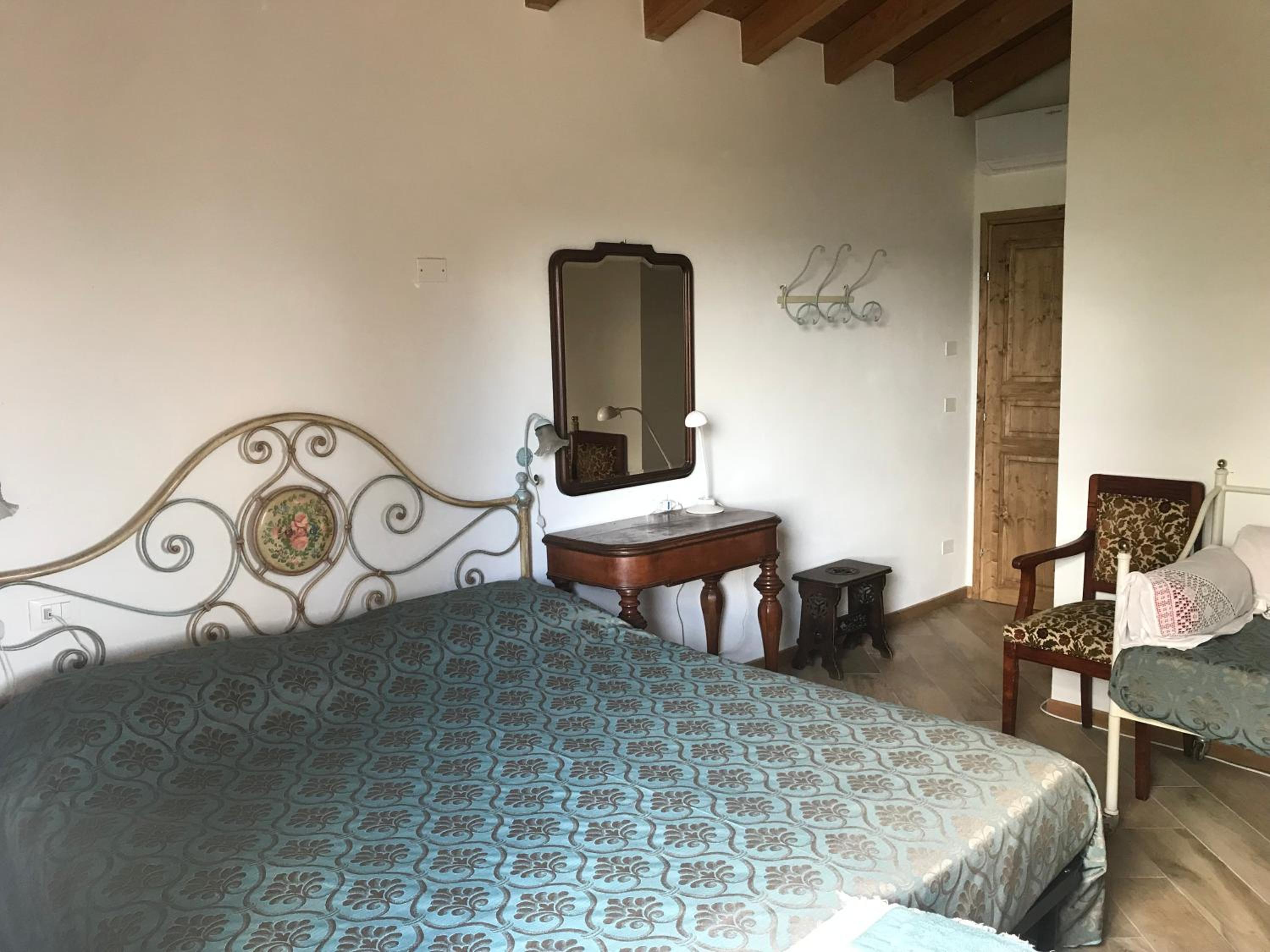 Double Room with Private Bathroom photo 1