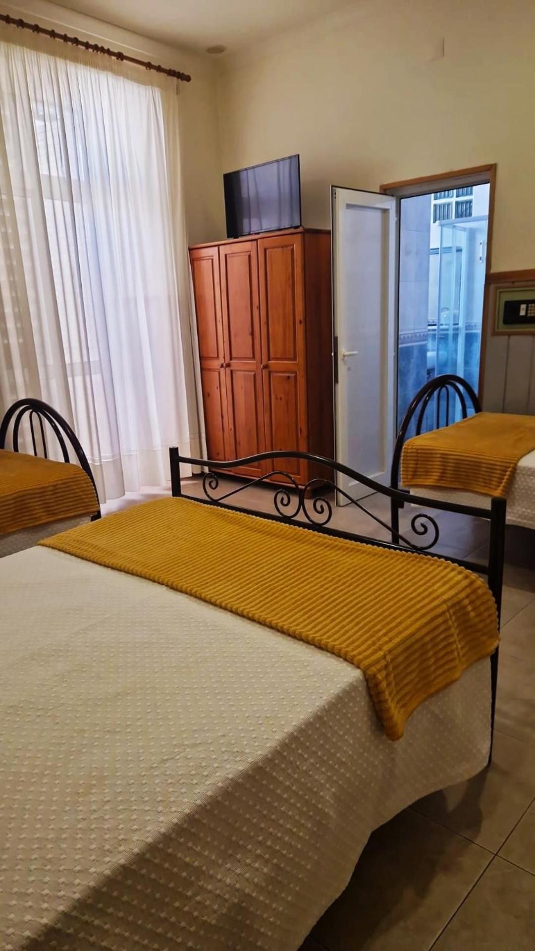 Superior Quadruple Room - Photo 2