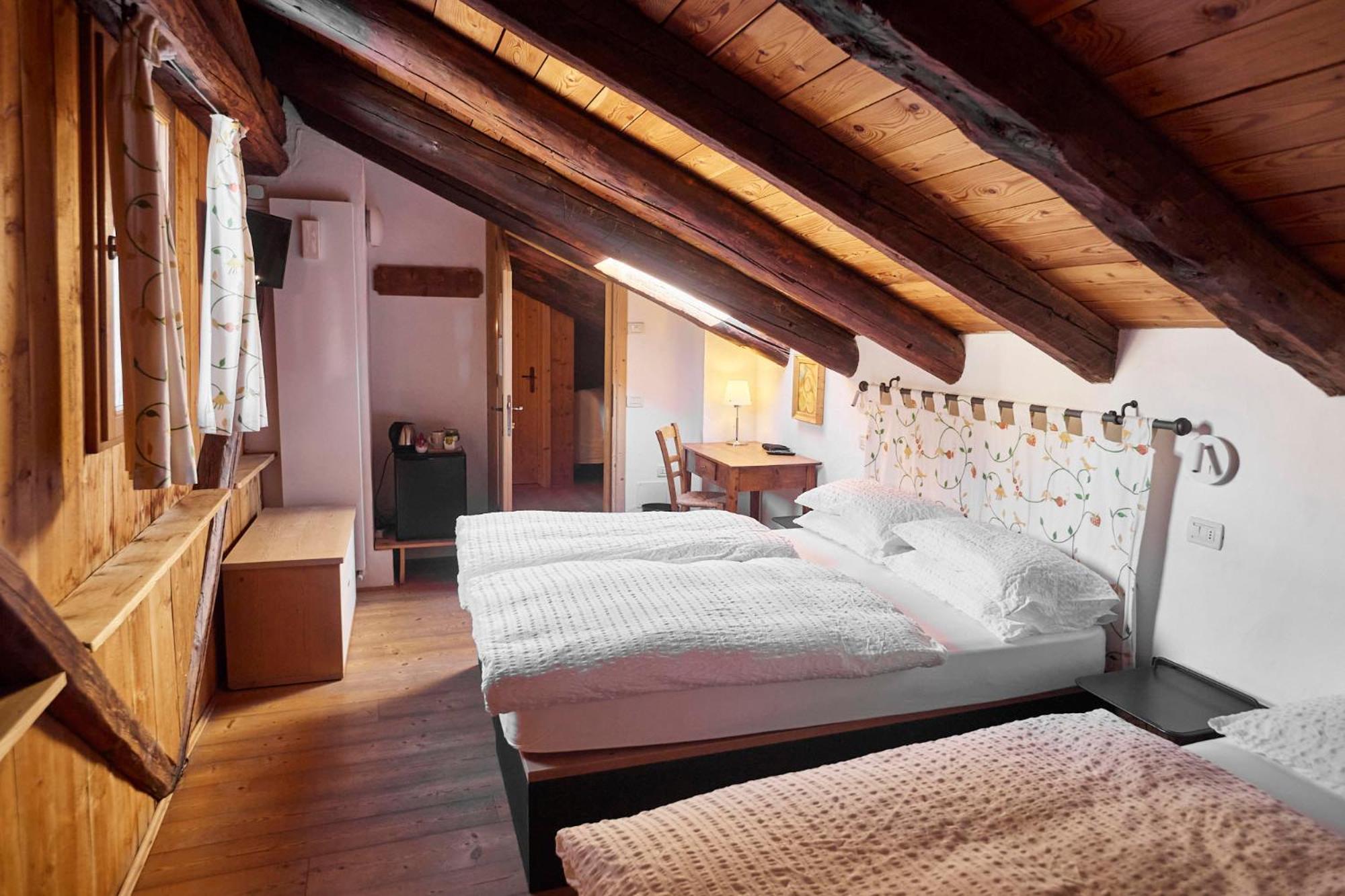 Classic Triple Room photo 3