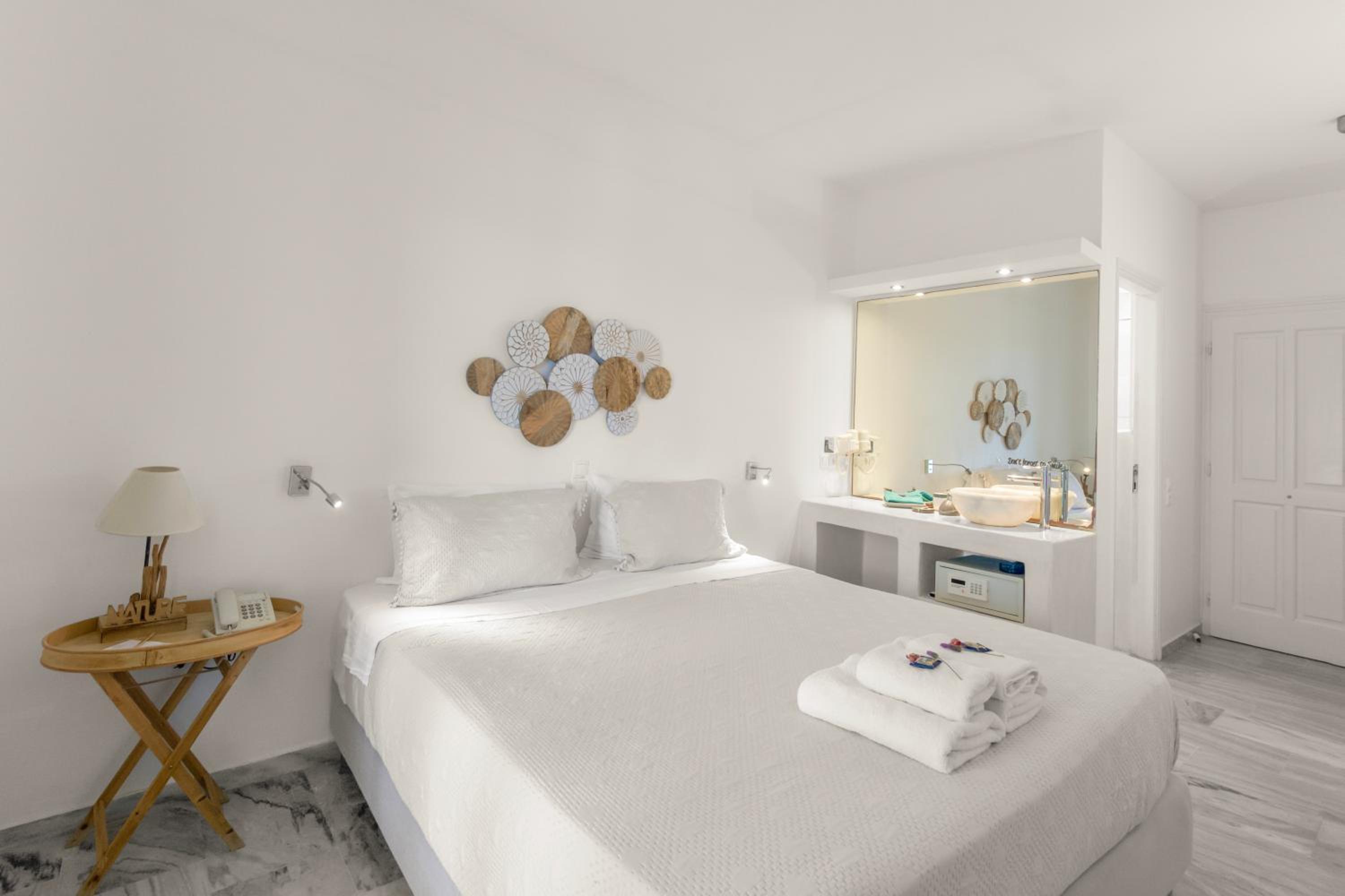 Double or Twin Room with Panoramic Sea View - Photo 6