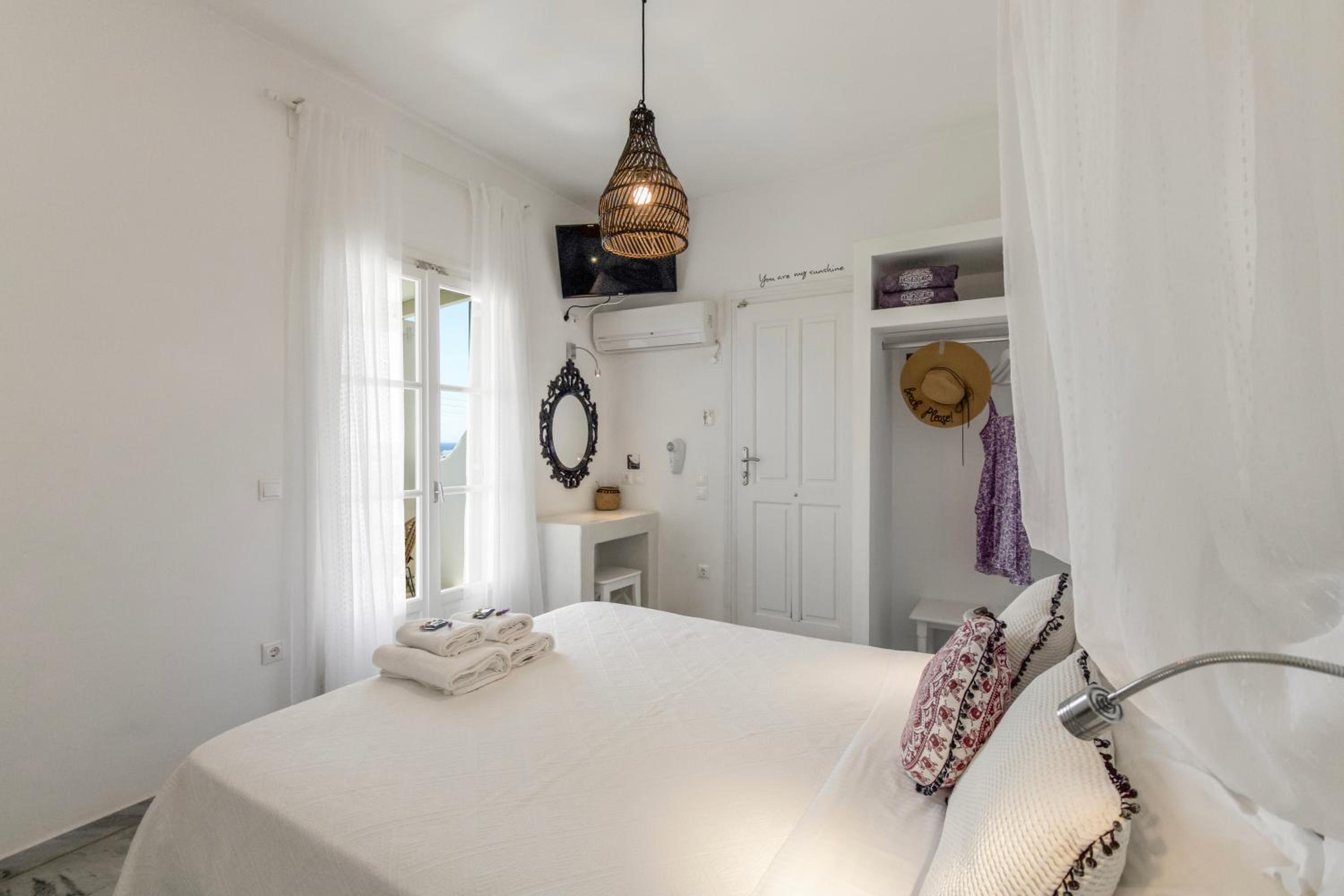 Double or Twin Room with Panoramic Sea View - Photo 42