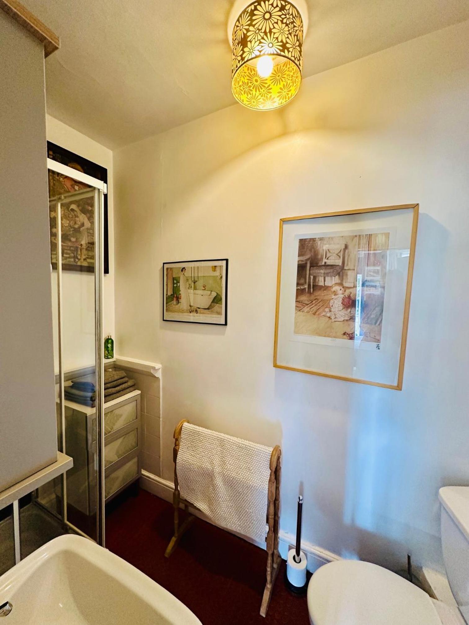 Double Room with Balcony - Photo 14