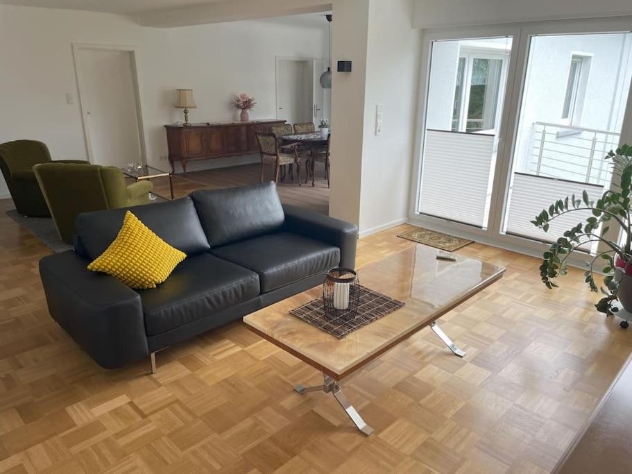 Three-Bedroom Apartment with View photo 1