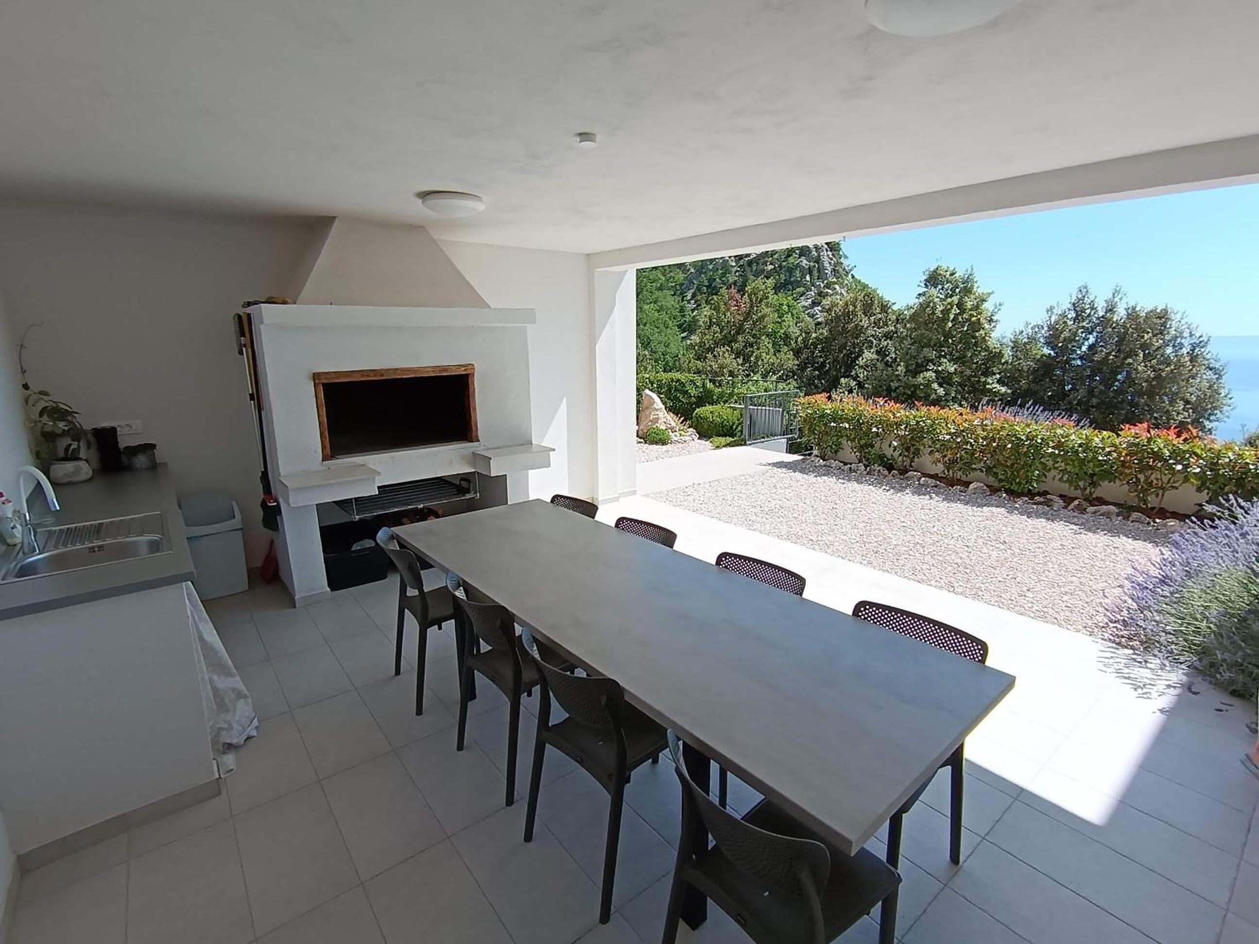 Three-Bedroom Villa photo 3
