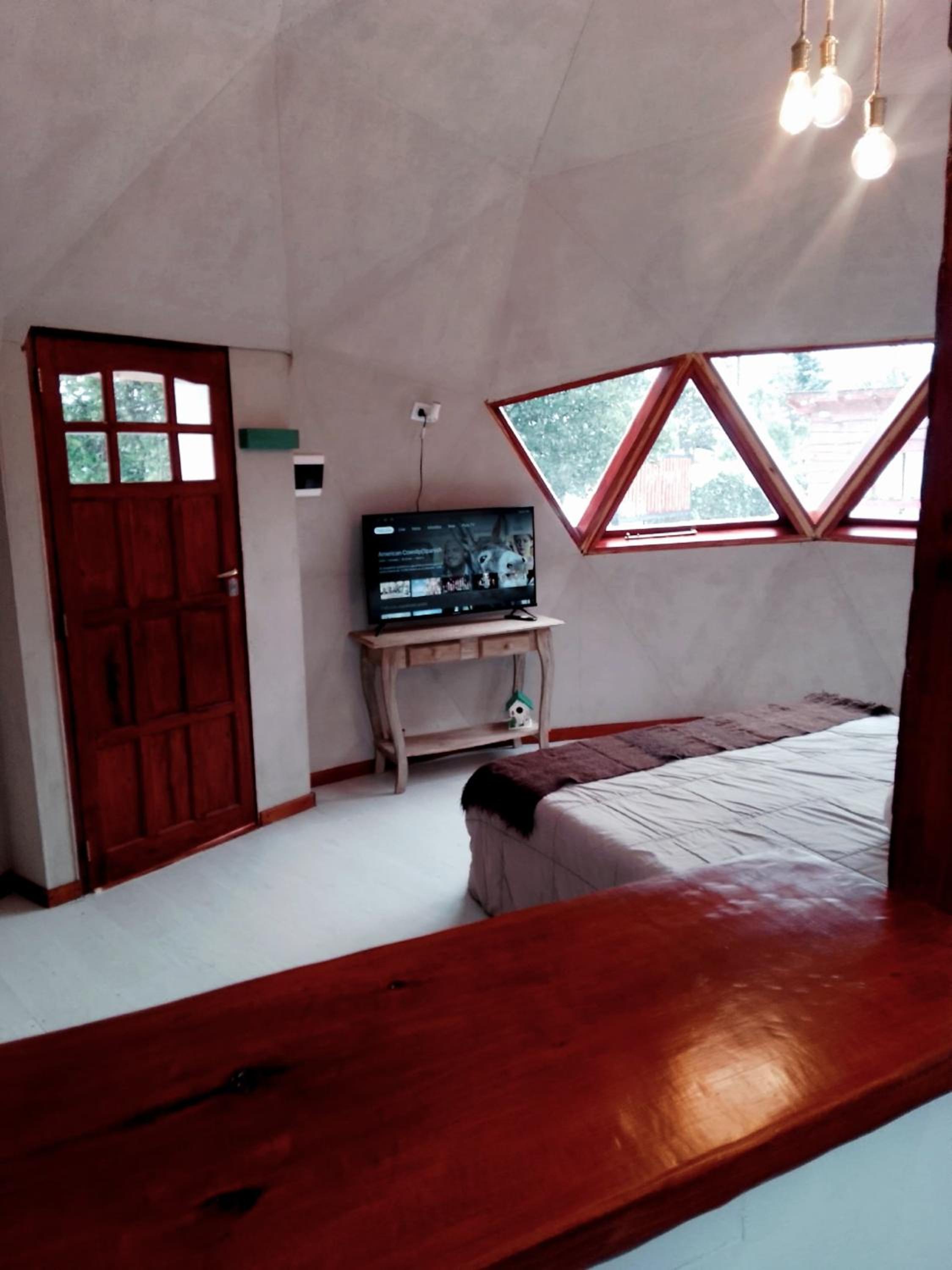 Bungalow photo 1