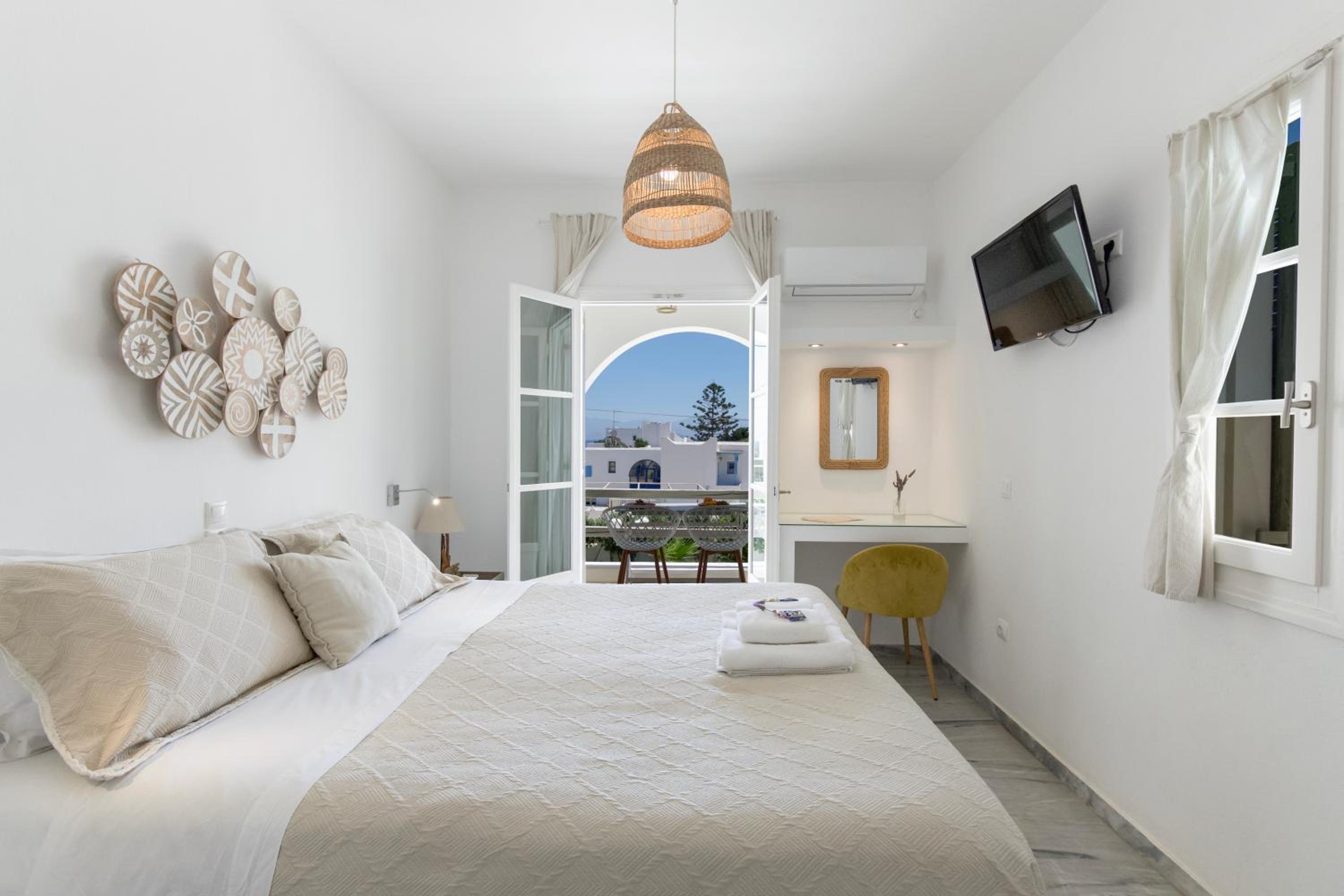 Standard Double Room - Photo 24