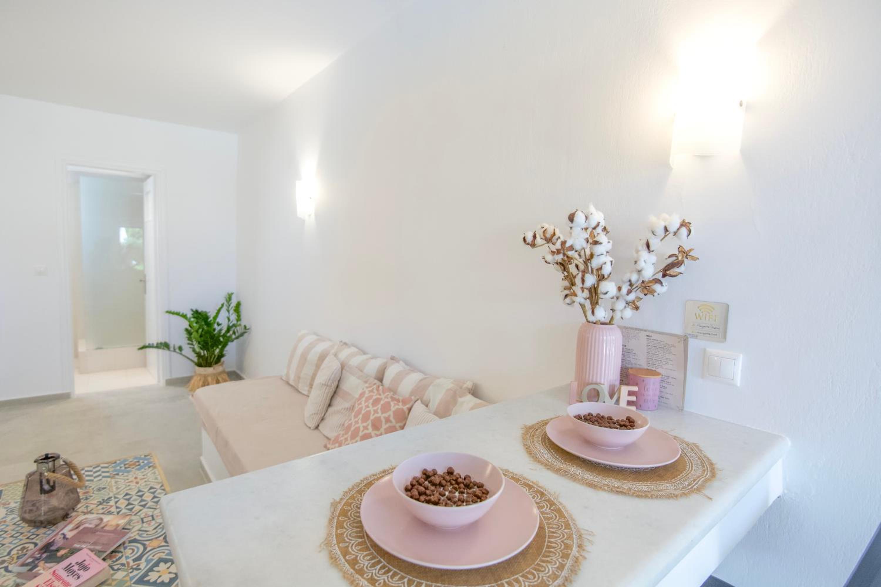 Suite with Garden View - Photo 28